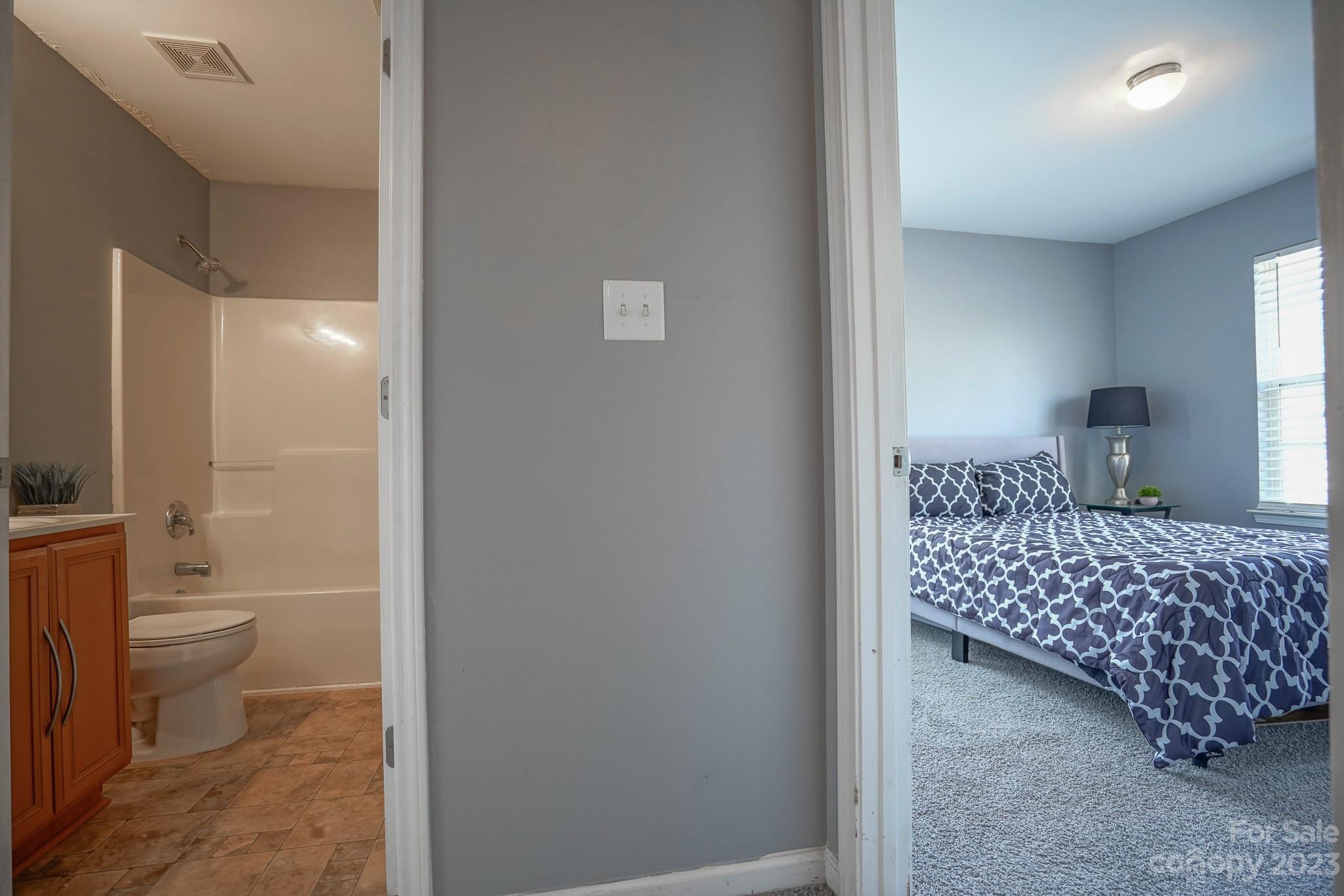 1008 Reigate Road Property Photo 34