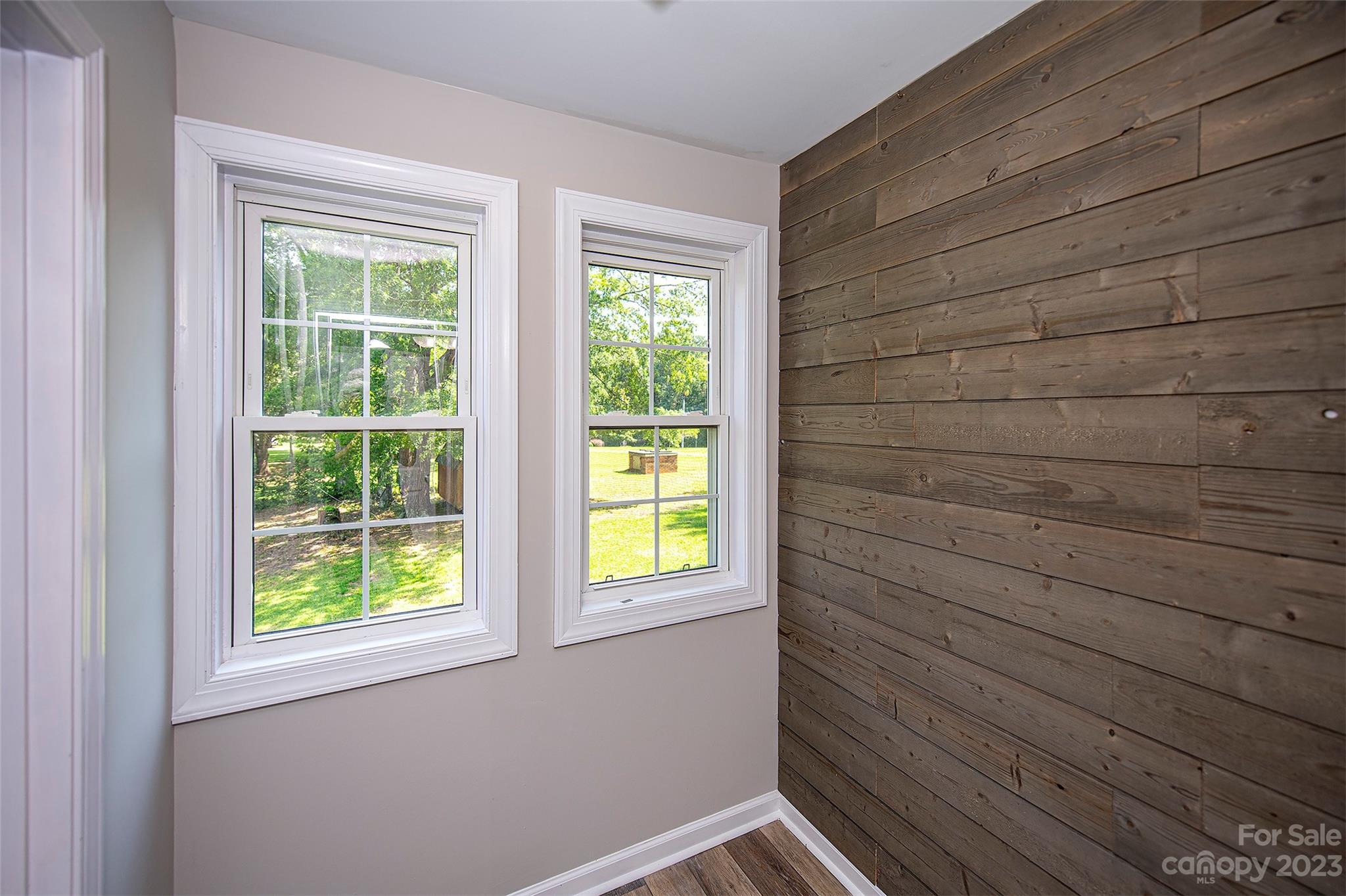 711 Shoreline Drive Property Photo 16