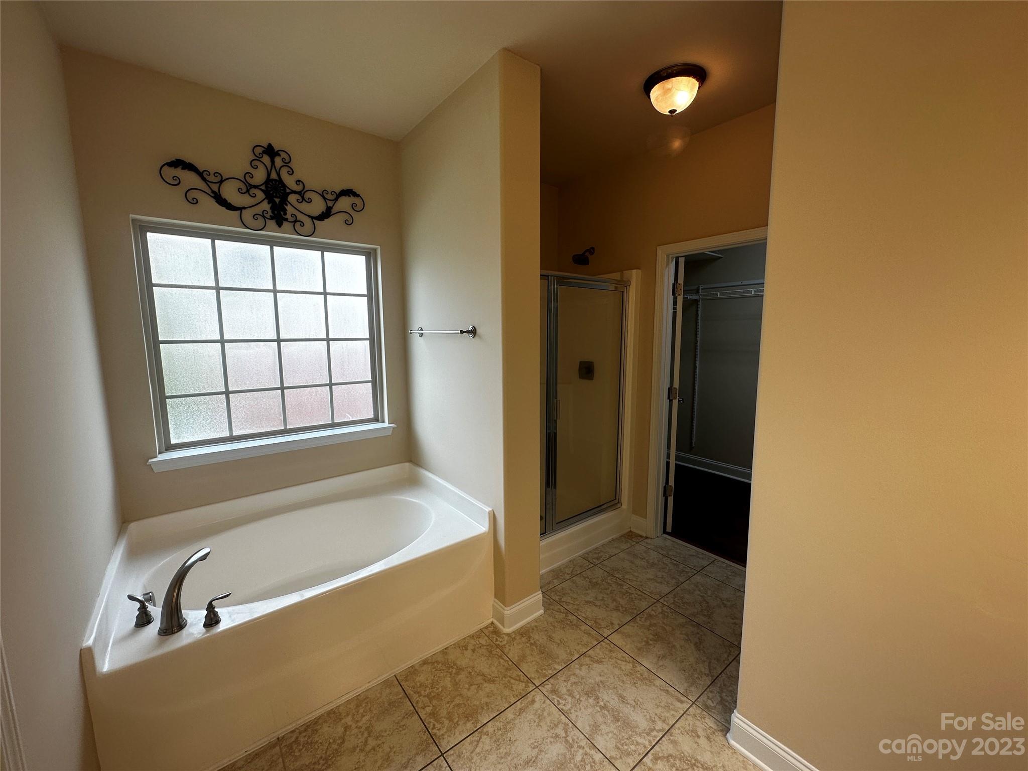 7252 Kenyon Drive Property Photo 6