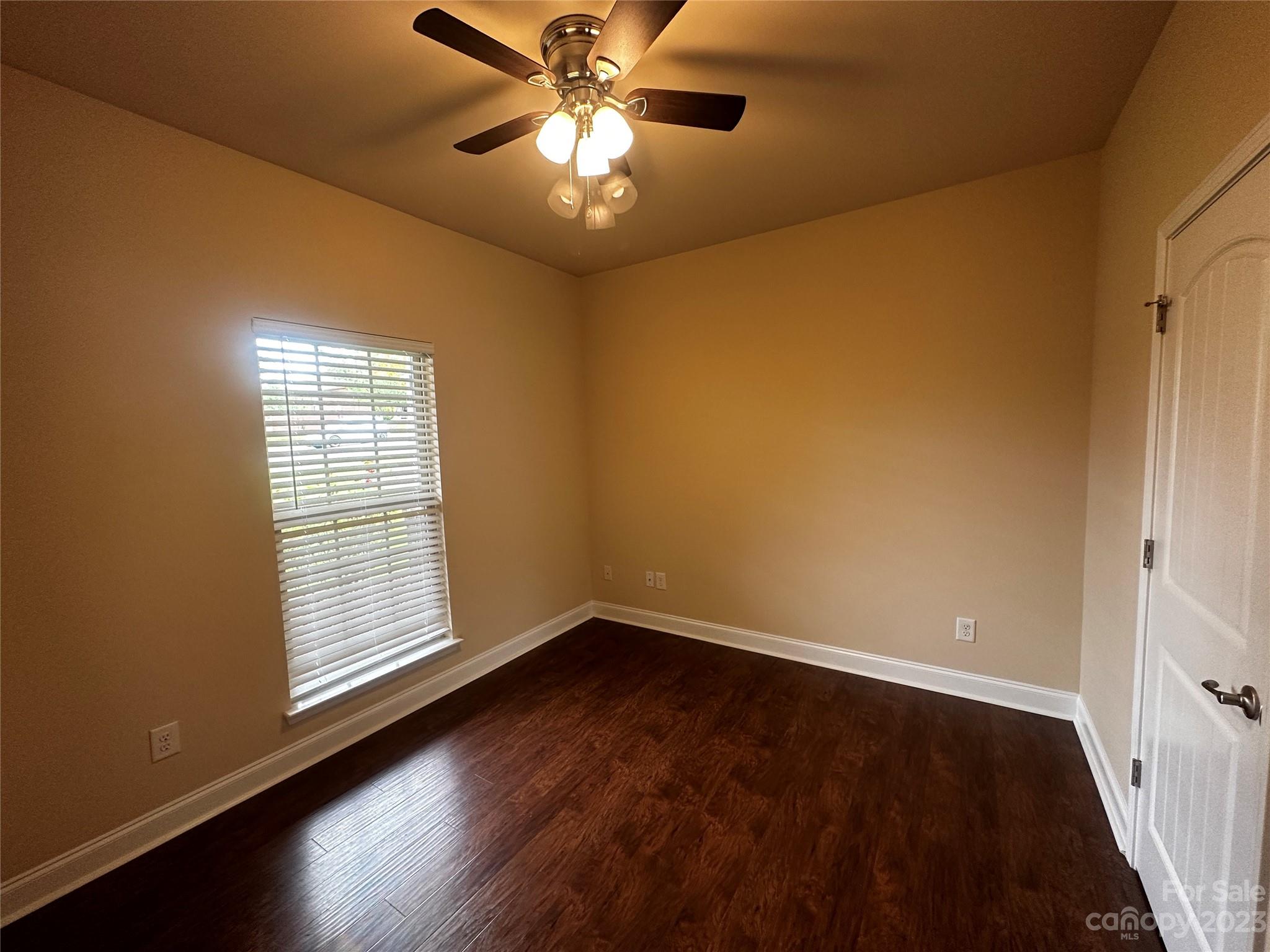 7252 Kenyon Drive Property Photo 9