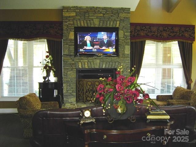 48 Creekside View Drive 15 Property Photo 36