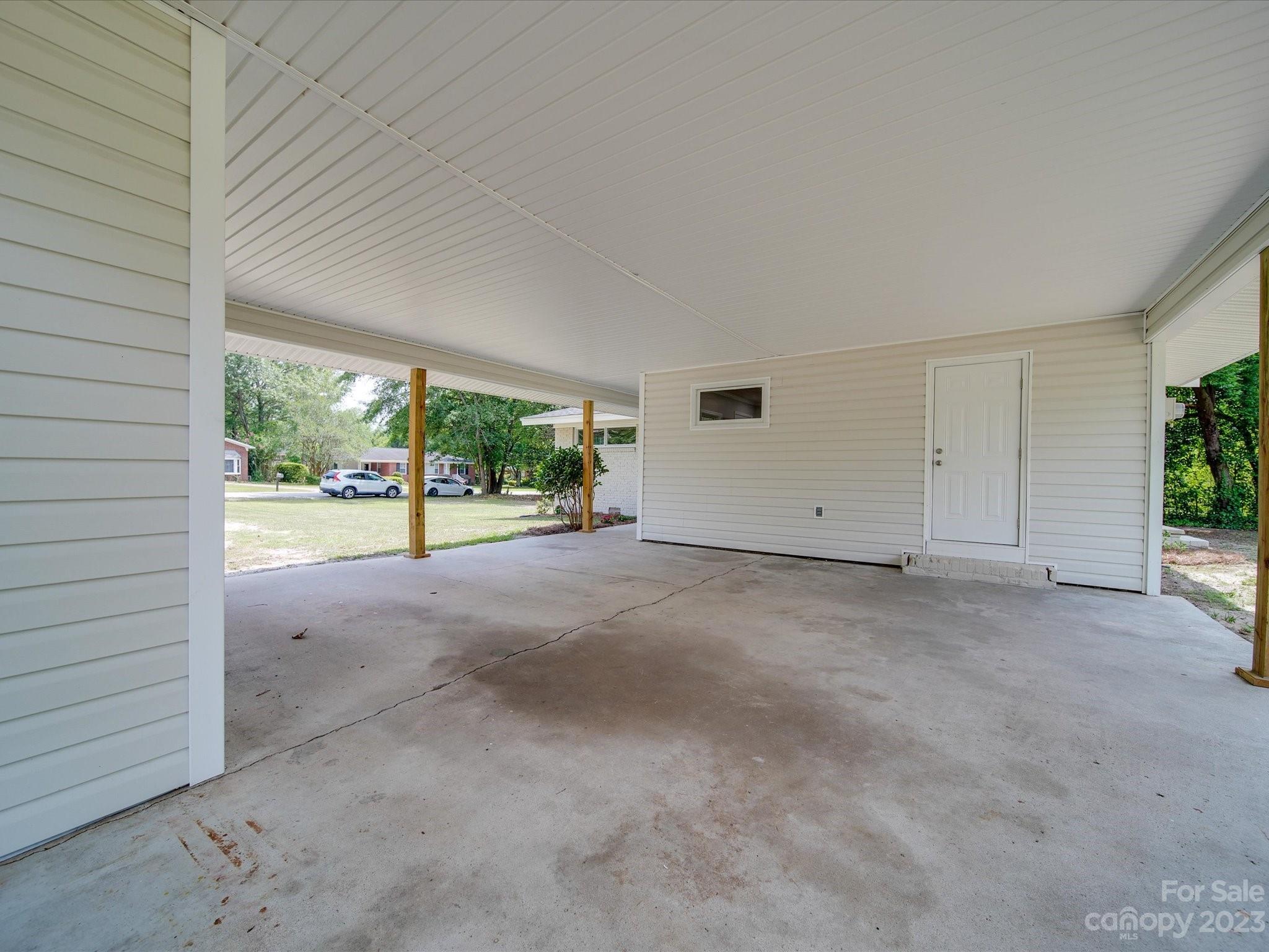 700 Cureton Street Property Photo 2