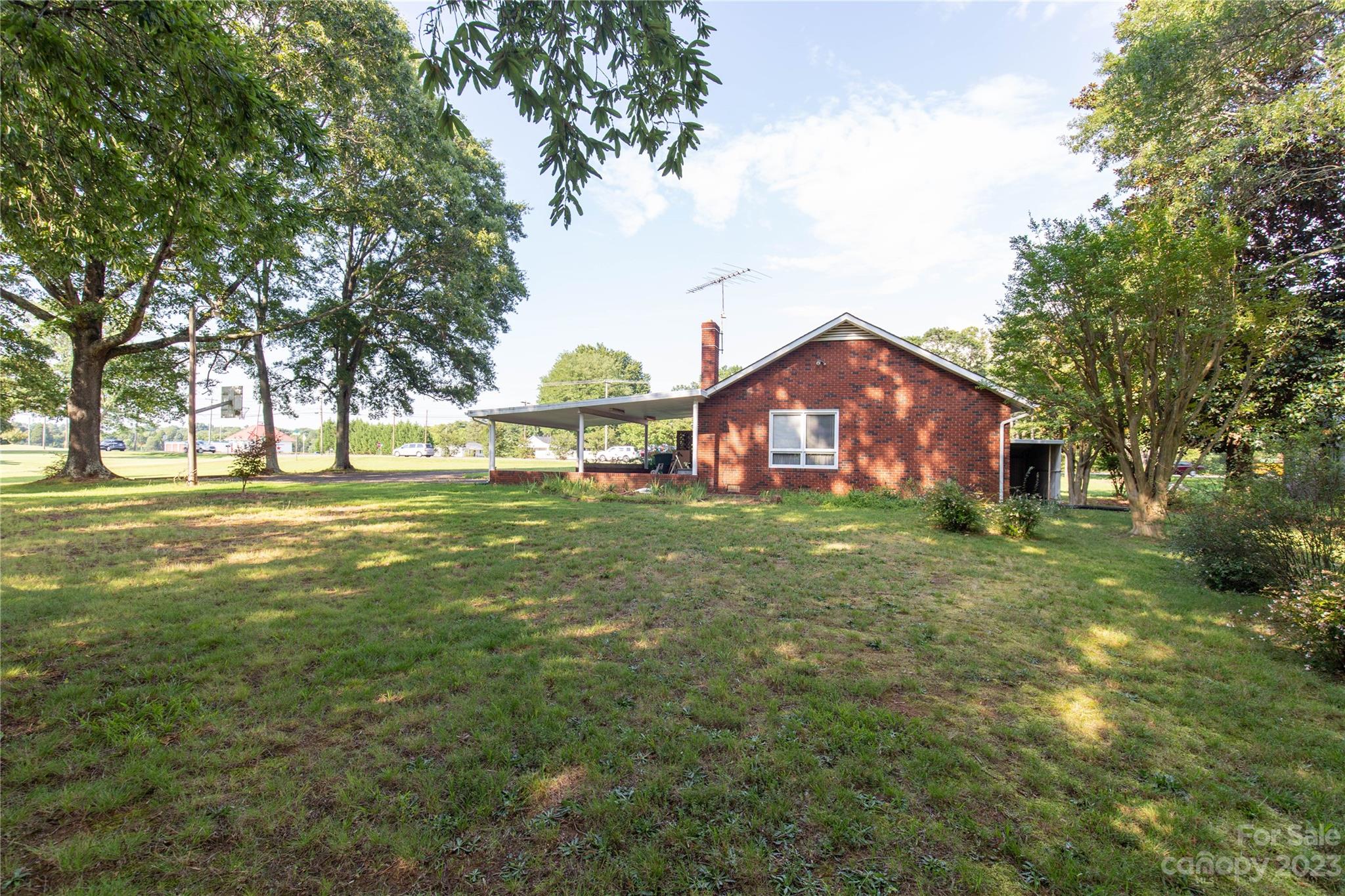 2340 Statesville Highway Property Photo 9