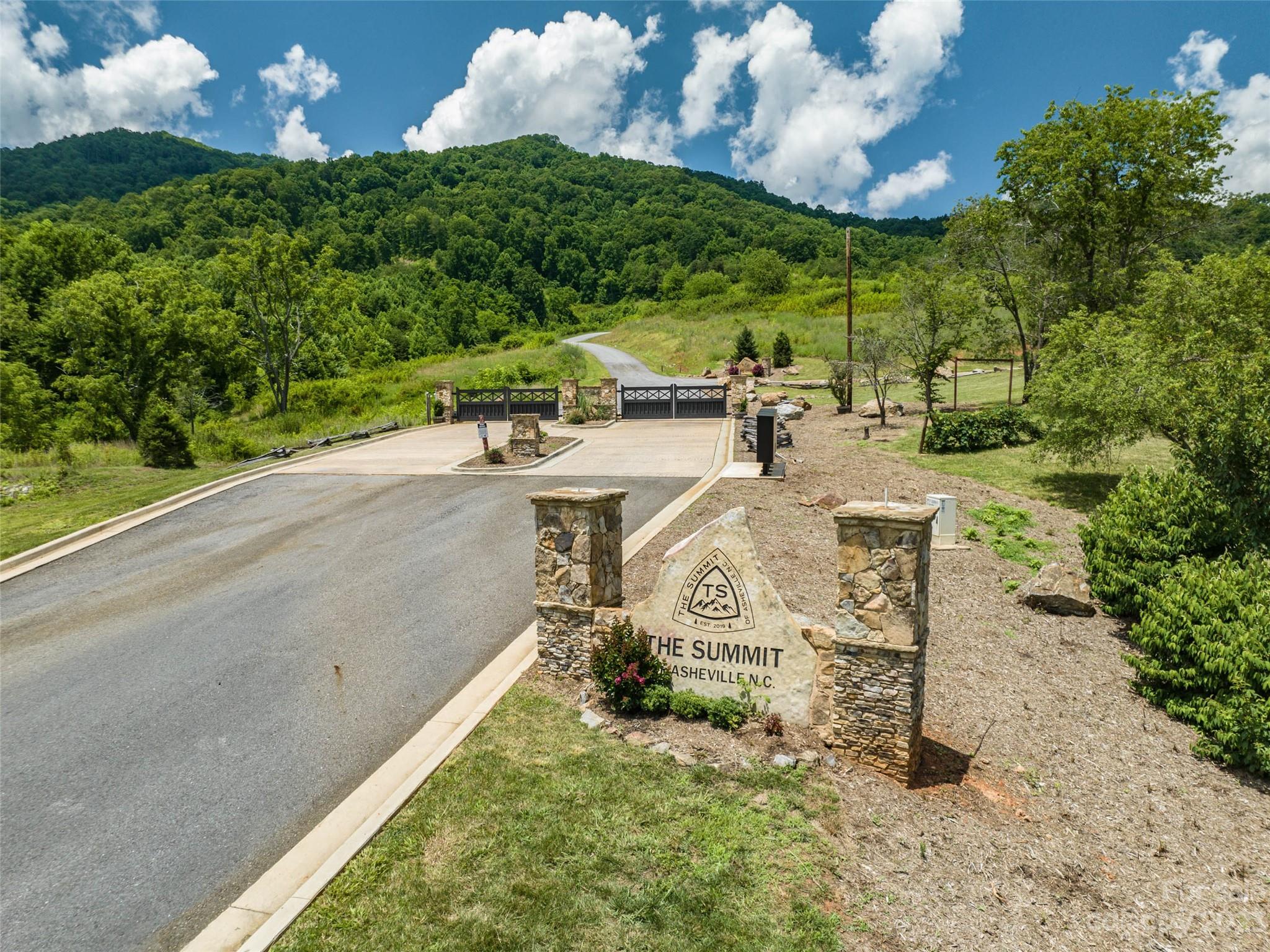 99999 Summit View Drive 6 Property Photo 4