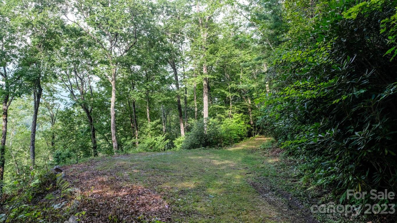 427 Quarry Road 22 Property Photo 9