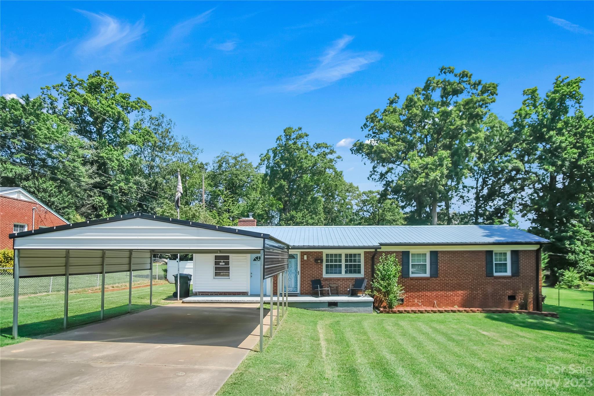 605 Jackson Street Property Photo 1