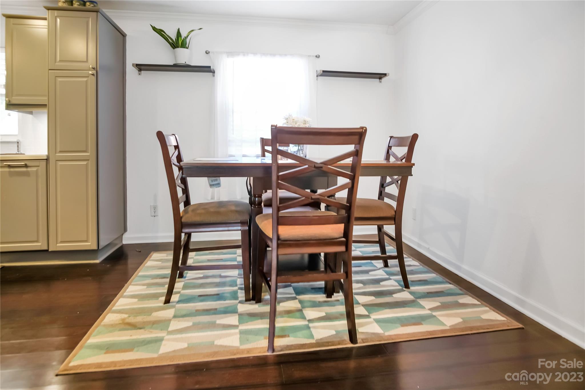 605 Jackson Street Property Photo 11