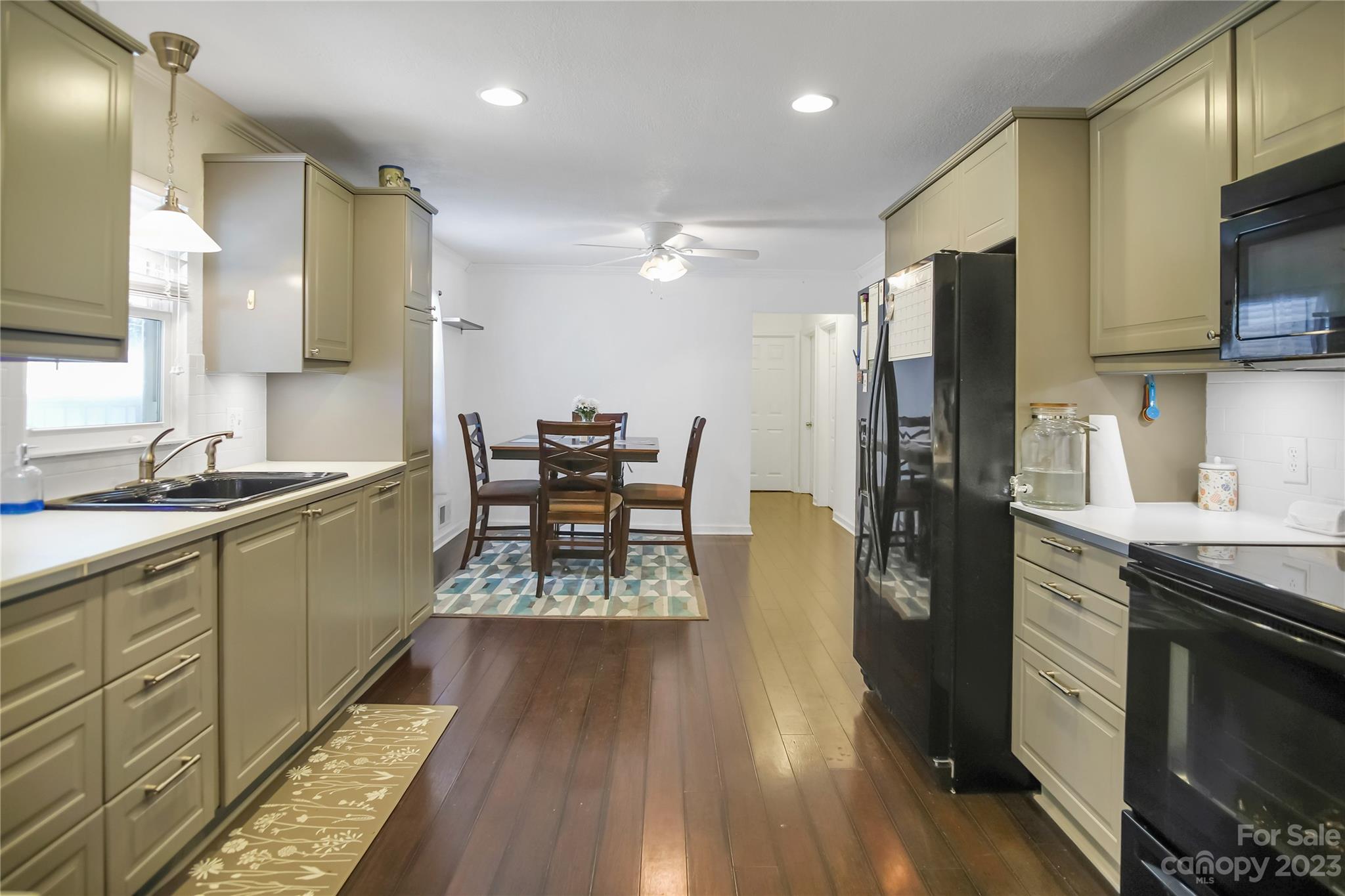605 Jackson Street Property Photo 16