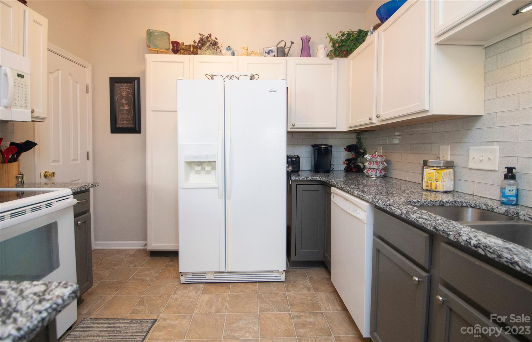 6319 Rhodins Lane Property Photo 10