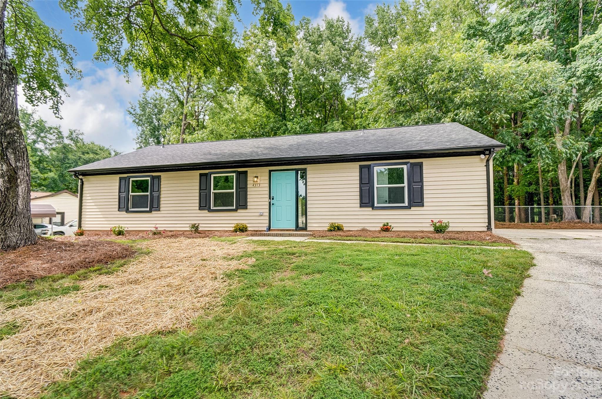 4313 Dunwoody Drive Property Photo