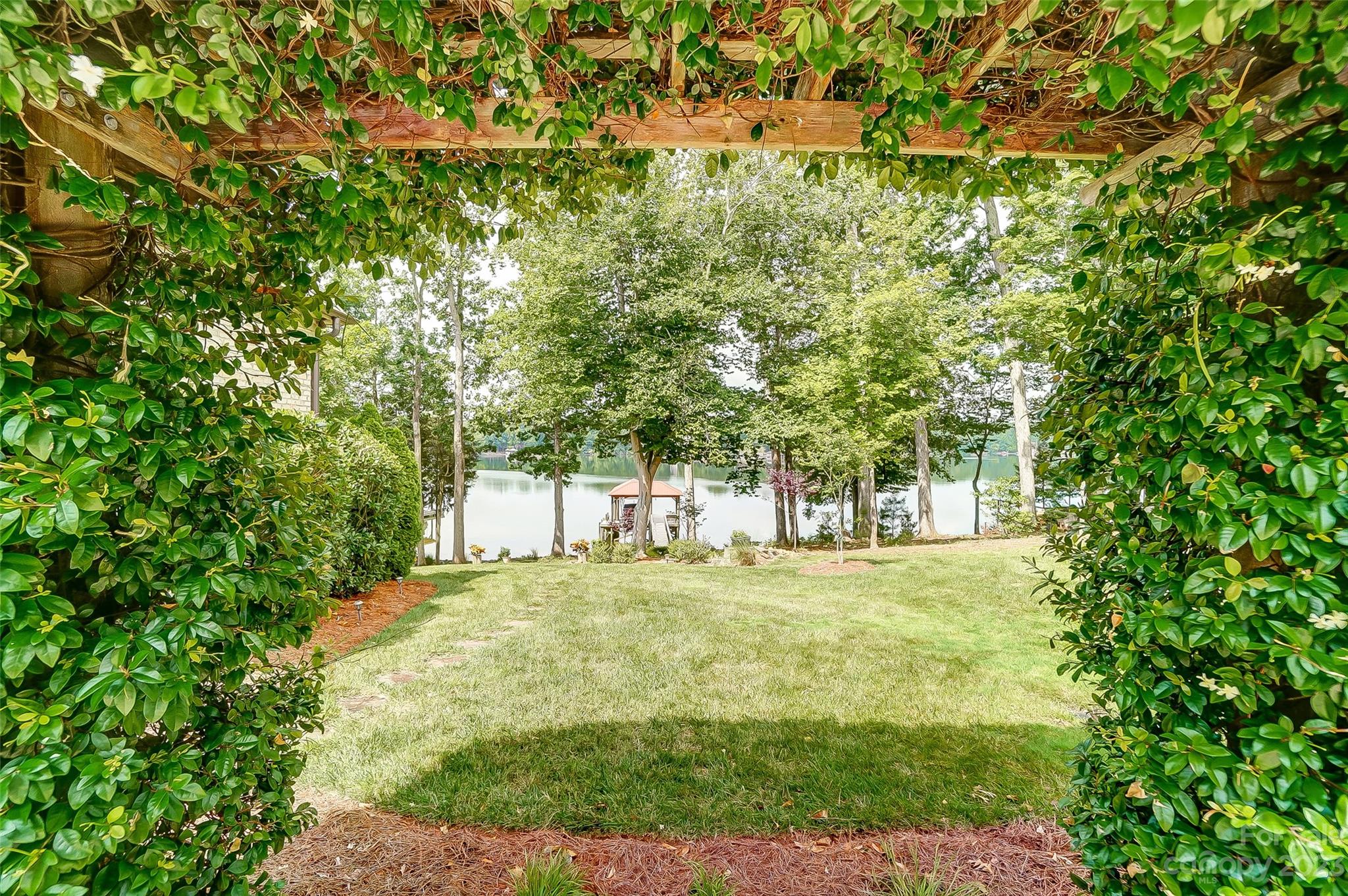 1009 Peninsula Drive Property Photo 37