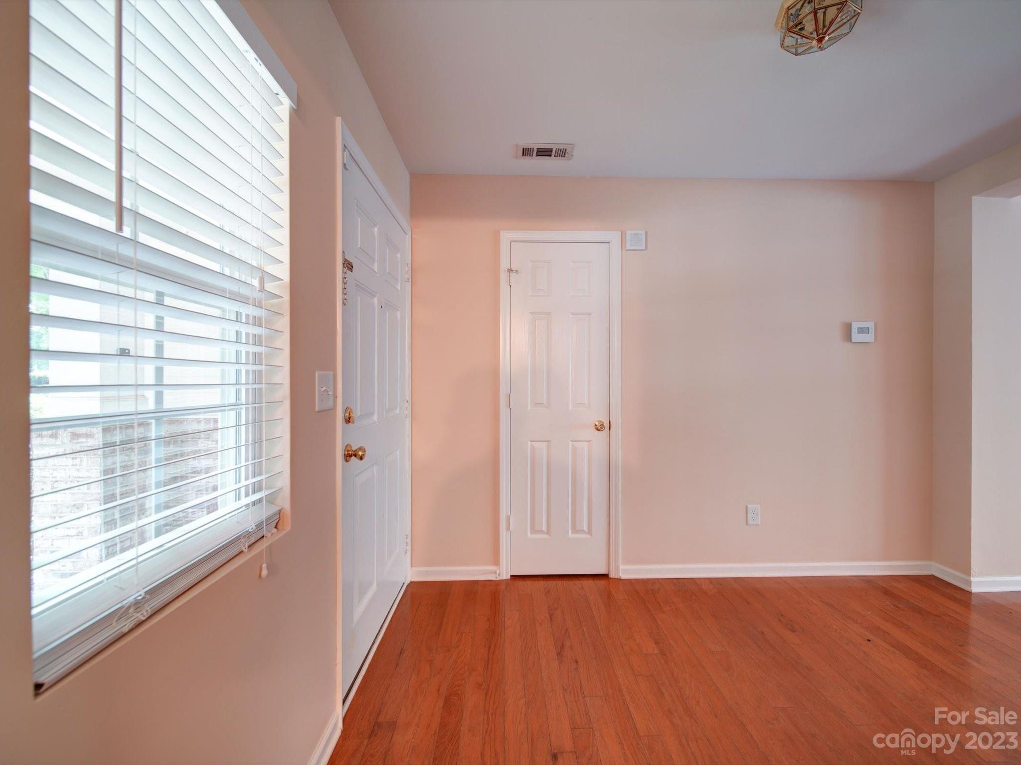 9221 Seamill Road Property Photo 5
