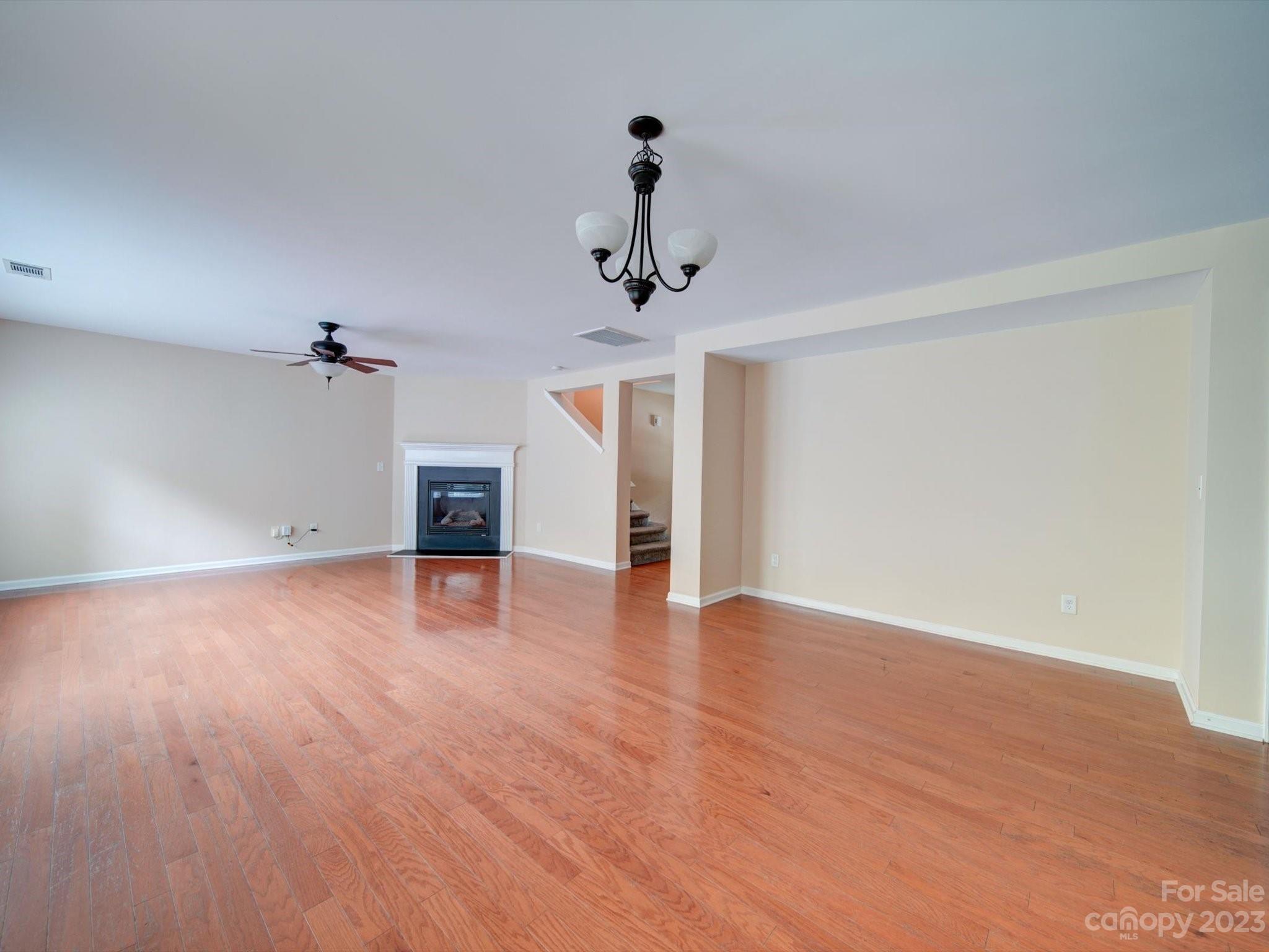 9221 Seamill Road Property Photo 9