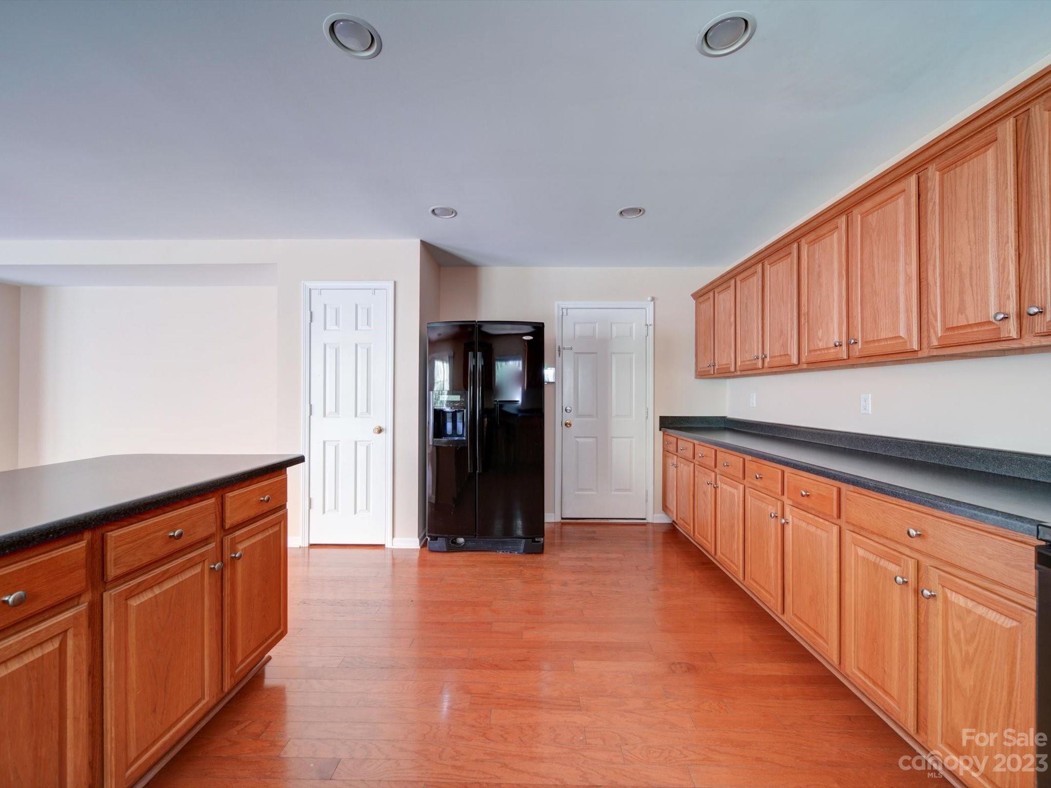 9221 Seamill Road Property Photo 14
