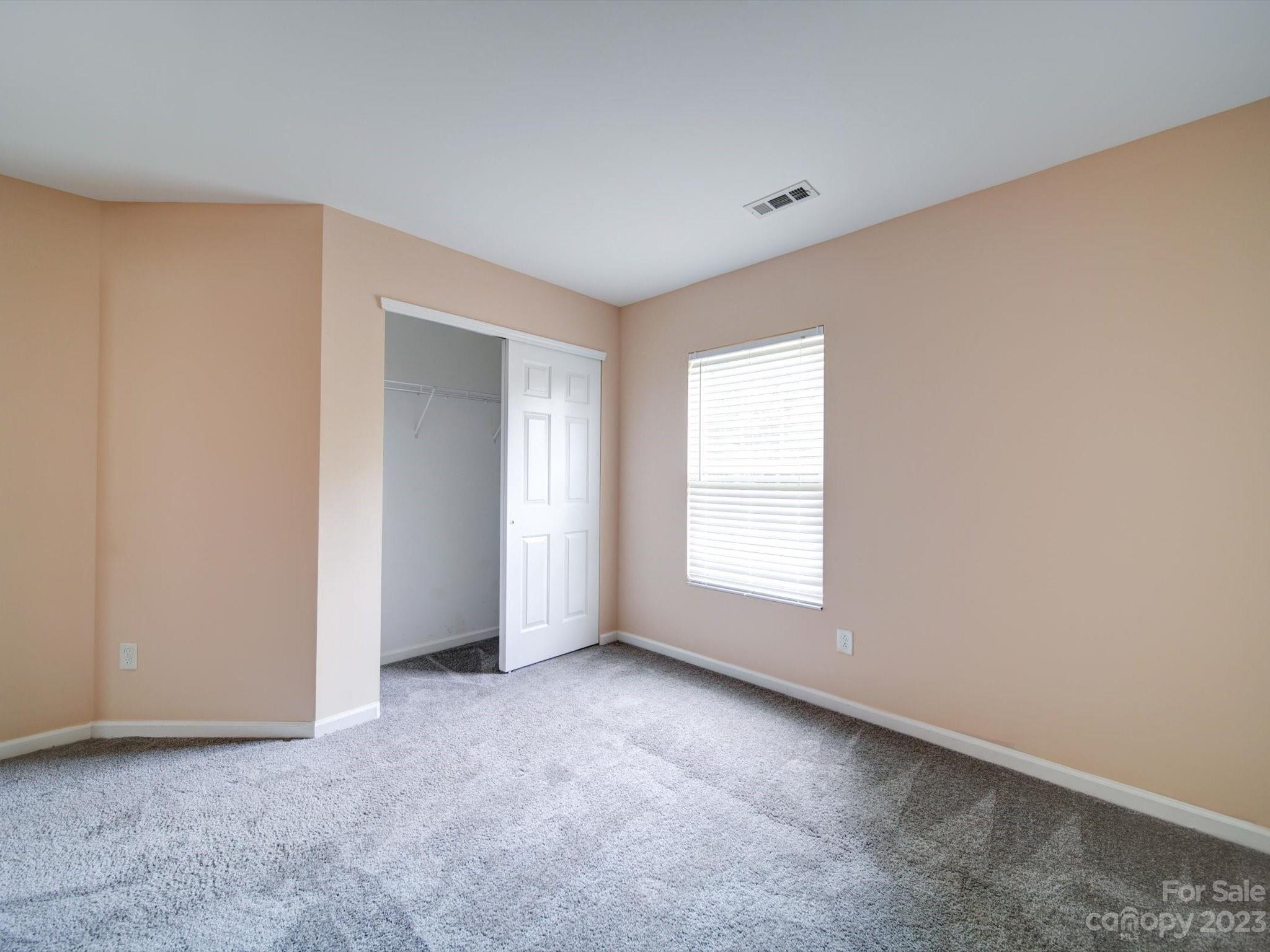 9221 Seamill Road Property Photo 26