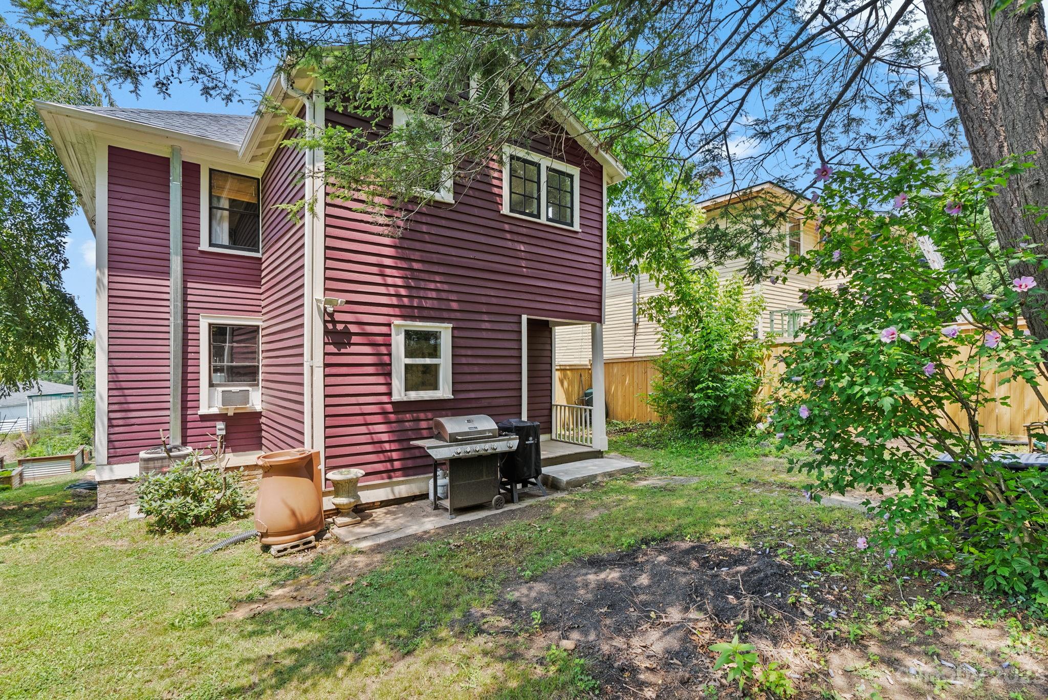 128 Mount Clare Avenue Property Photo 44