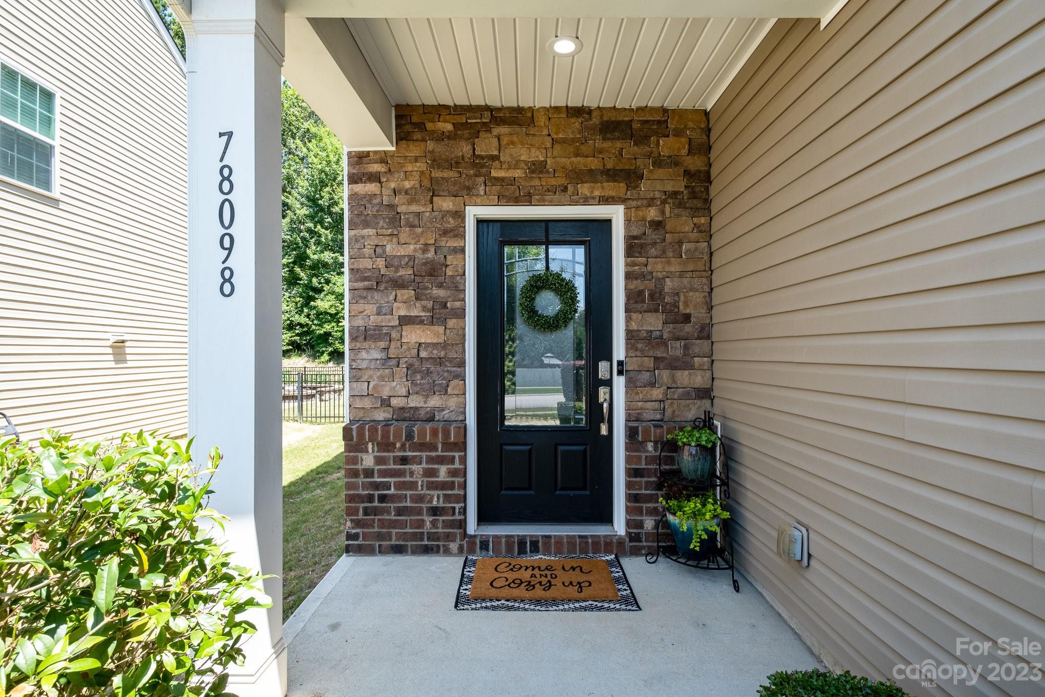 78098 Rillstone Drive Property Photo 3