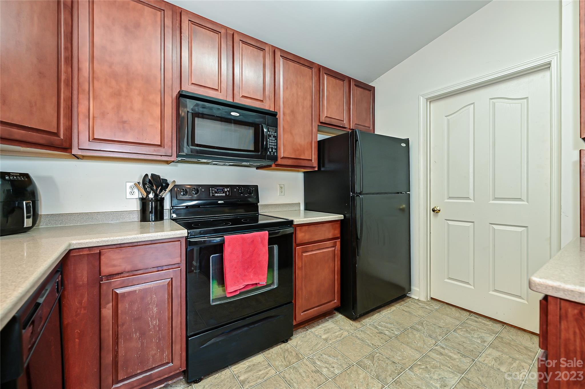9127 Mcdowell Creek Court Property Photo 6