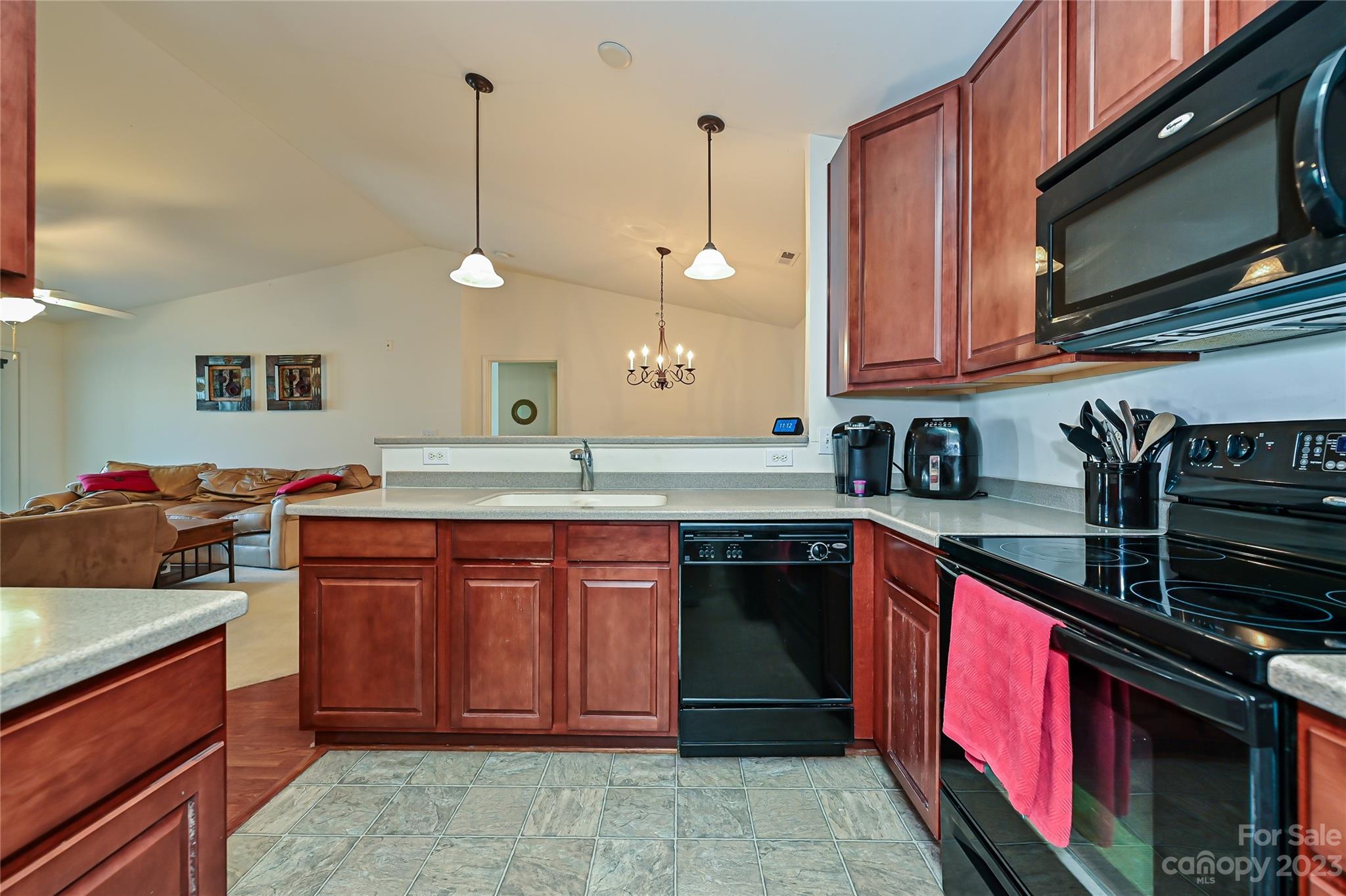 9127 Mcdowell Creek Court Property Photo 9