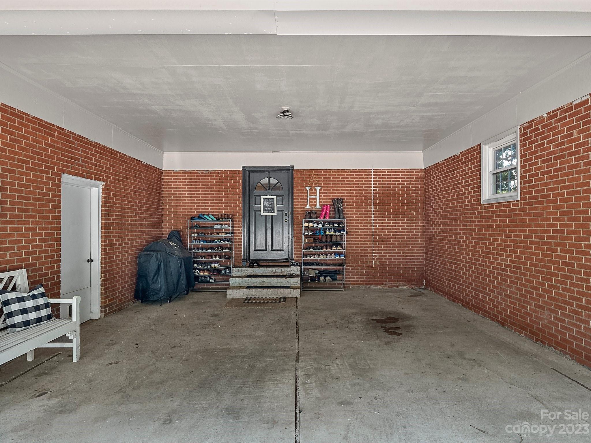 409 E Unionville Indian Trail Road Property Photo 25