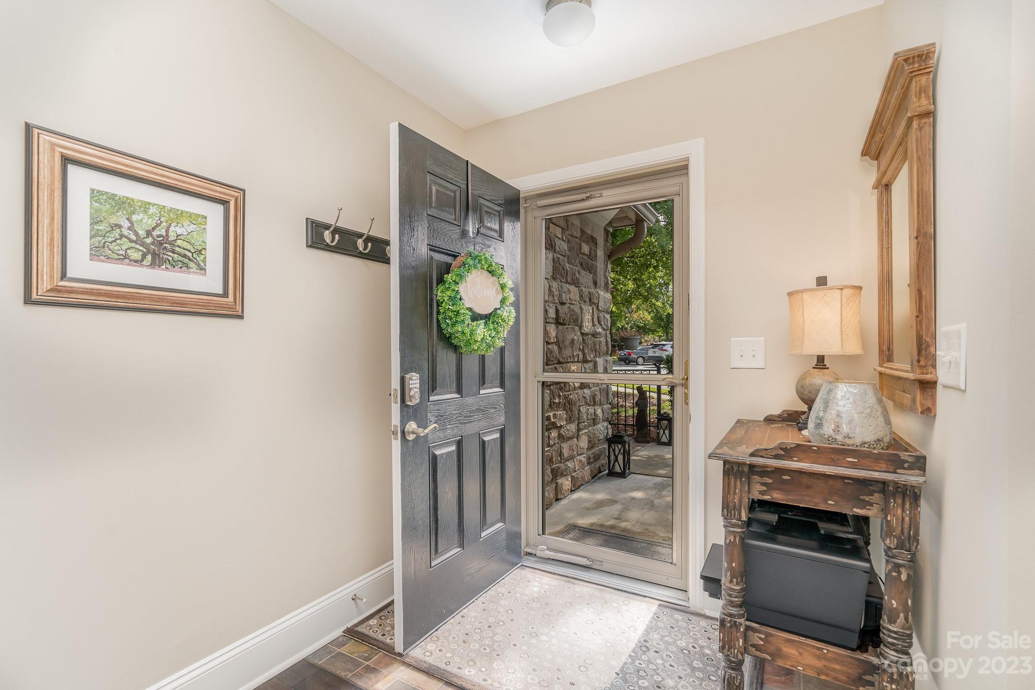 757 Ledgestone Court Property Photo 4
