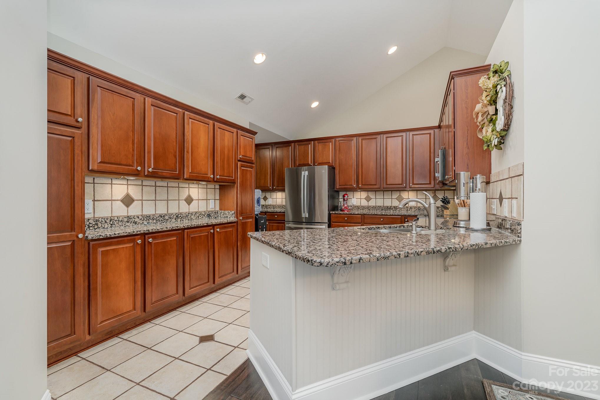 757 Ledgestone Court Property Photo 20