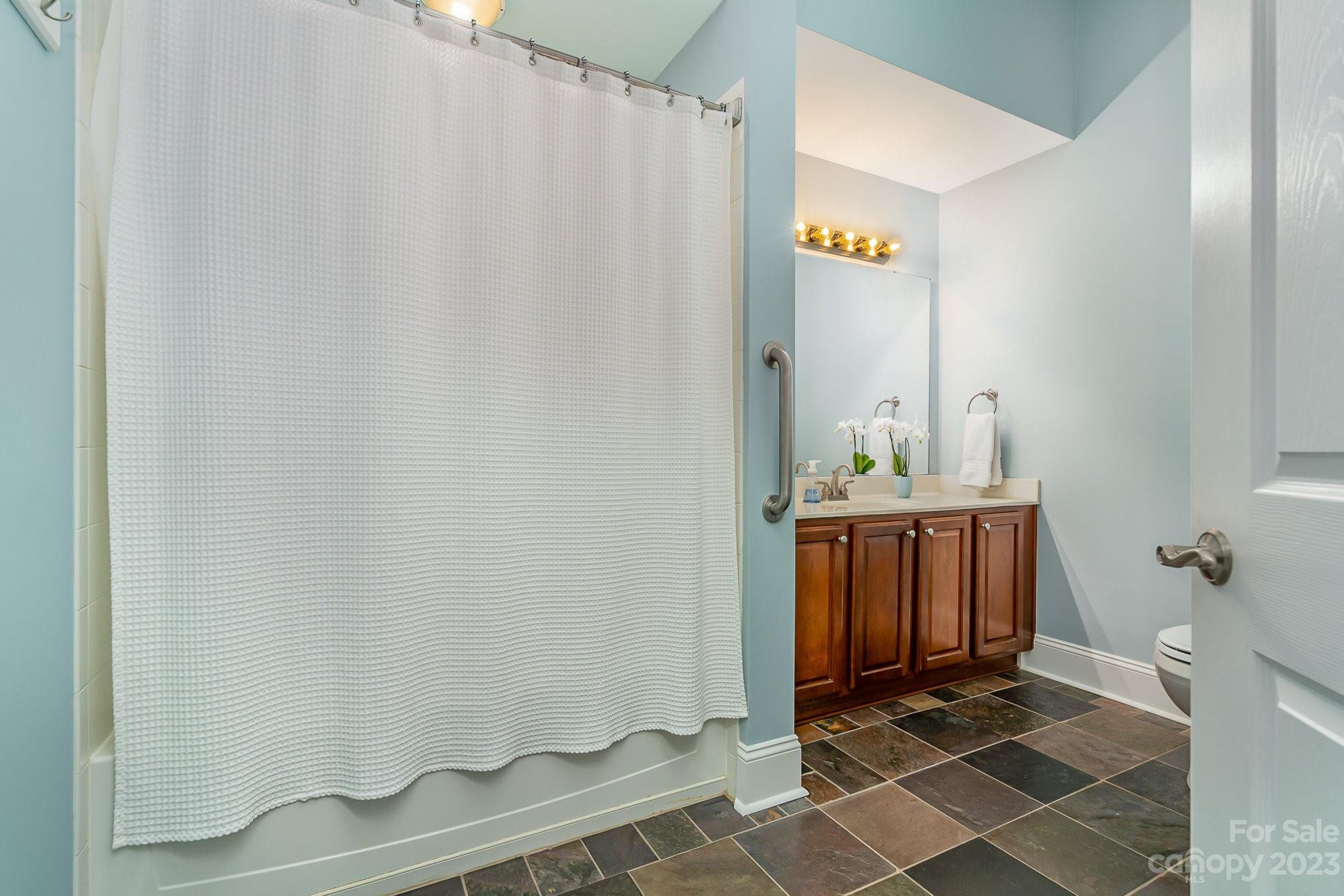757 Ledgestone Court Property Photo 29