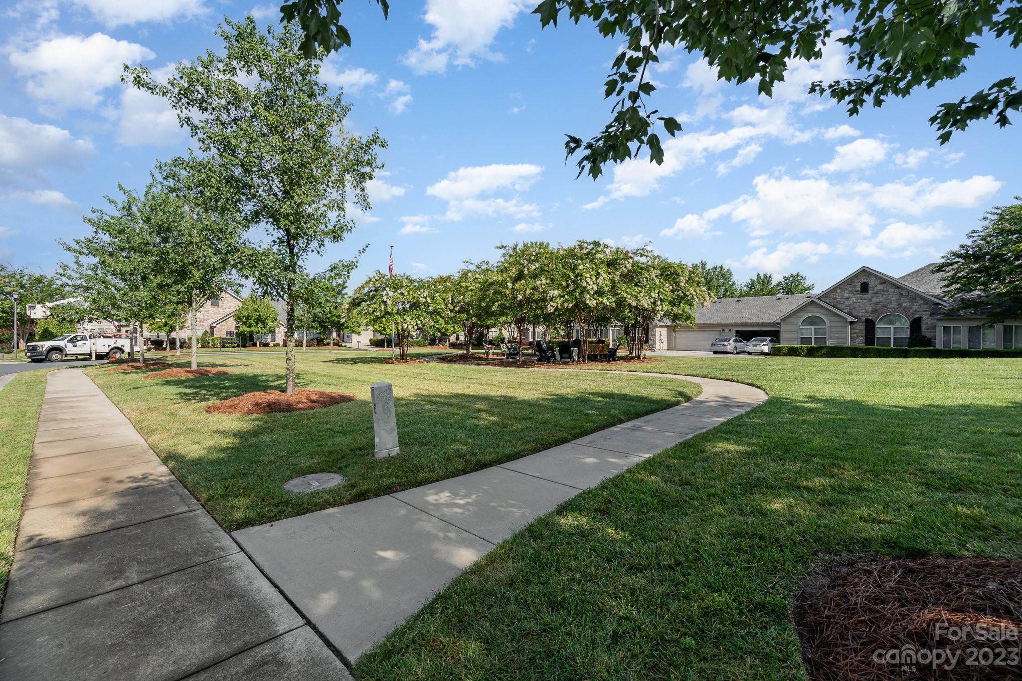 757 Ledgestone Court Property Photo 32