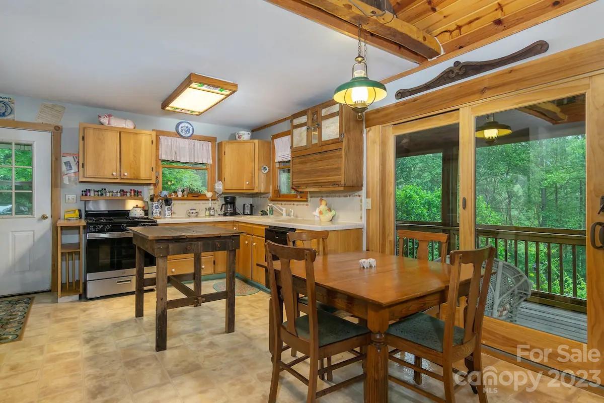 239 Elk Shoals Creek Road Property Photo 9