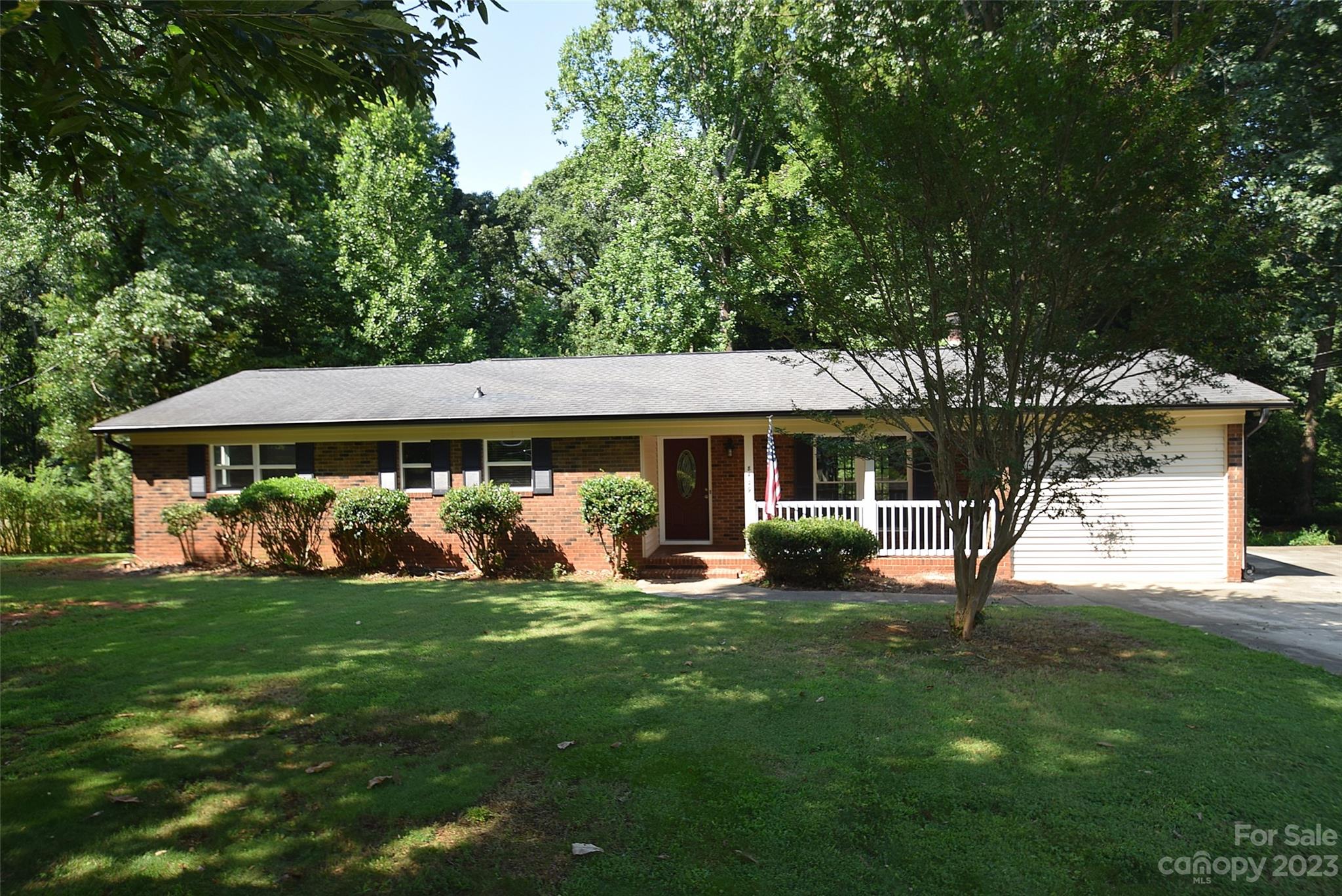 8429 Fieldwood Road Property Photo 1