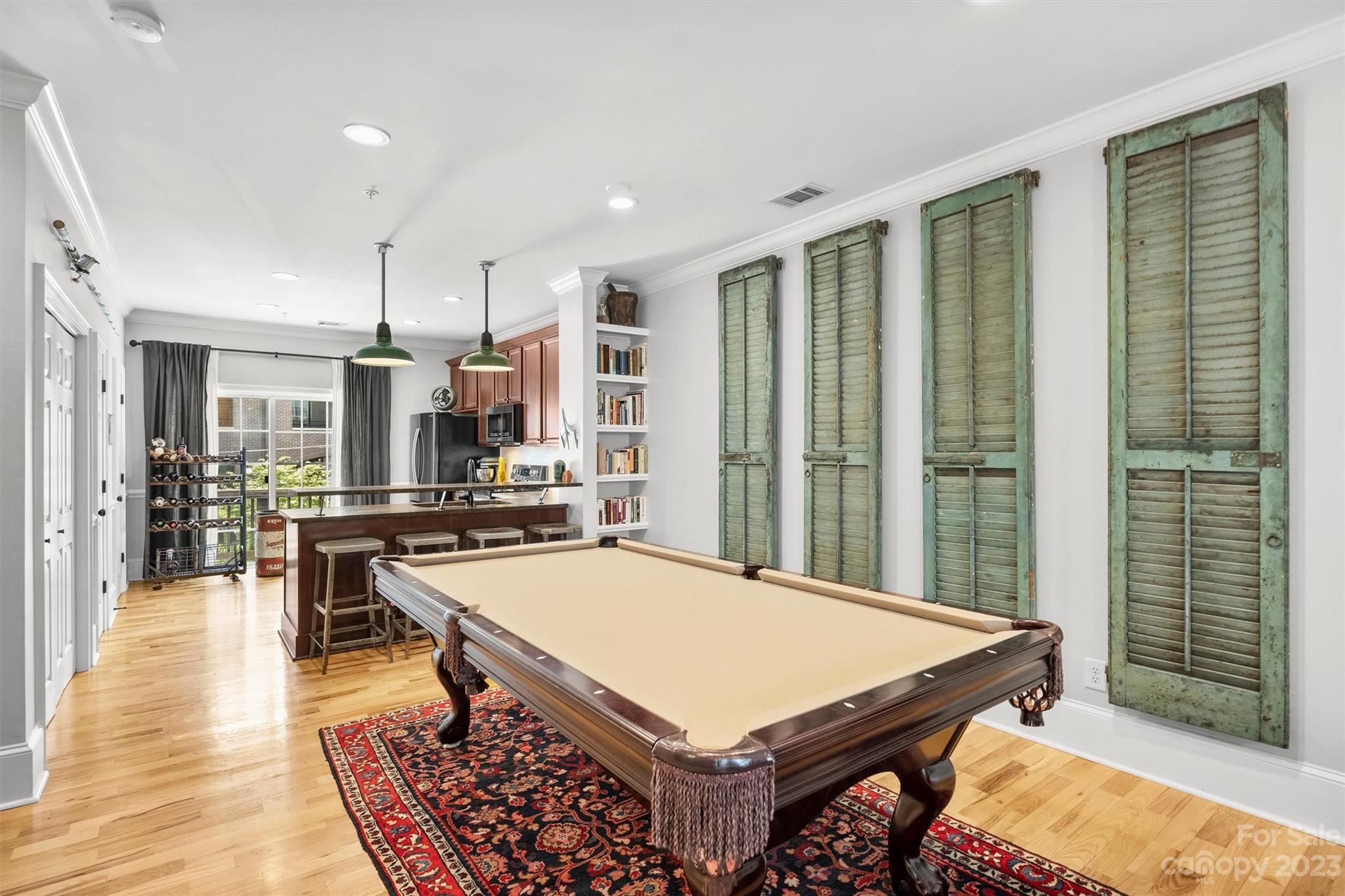 618 Raya Court Property Photo 1
