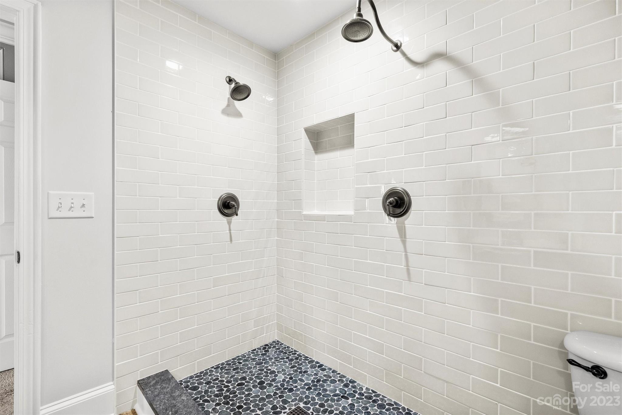 618 Raya Court Property Photo 26