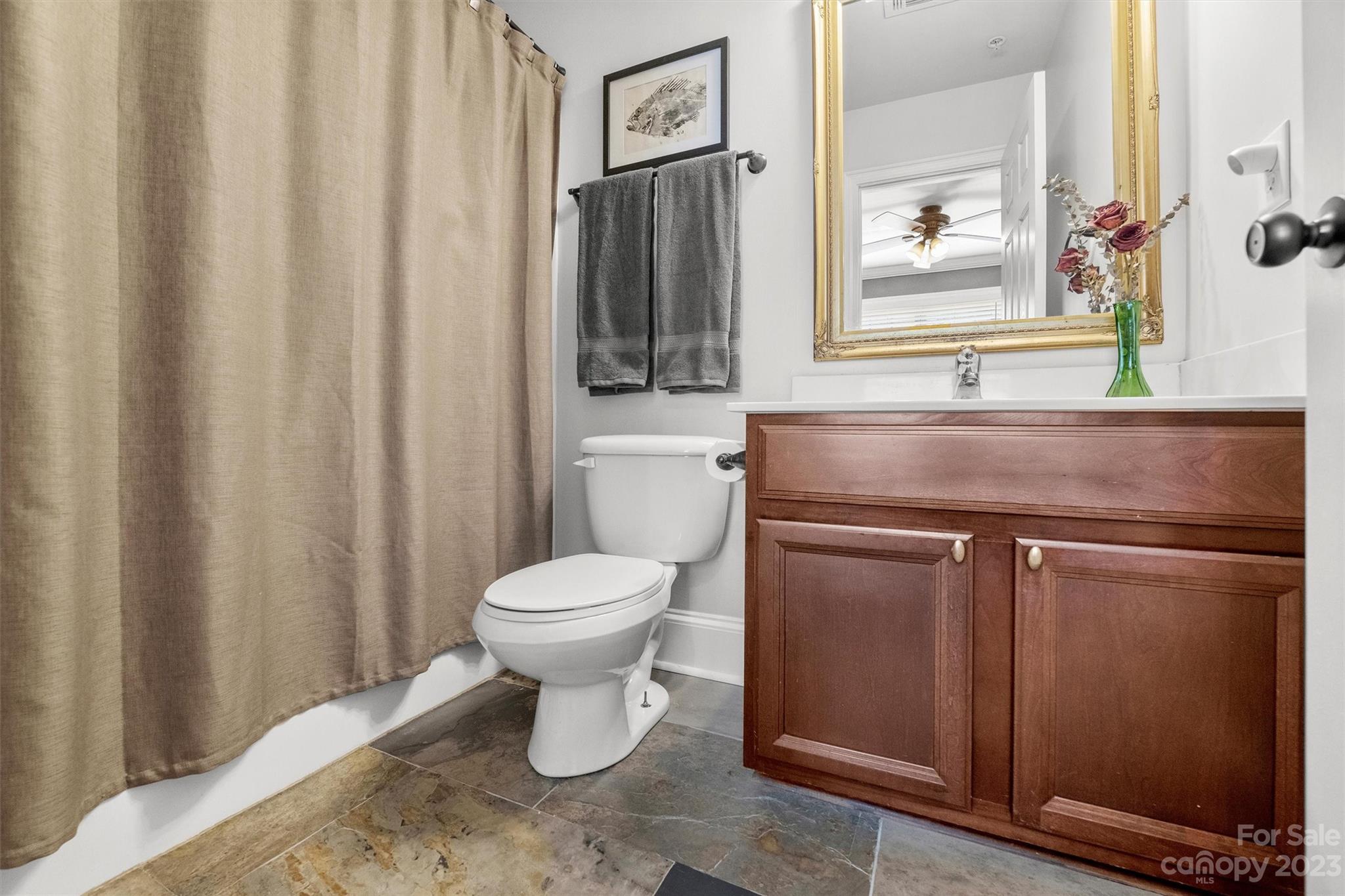 618 Raya Court Property Photo 33