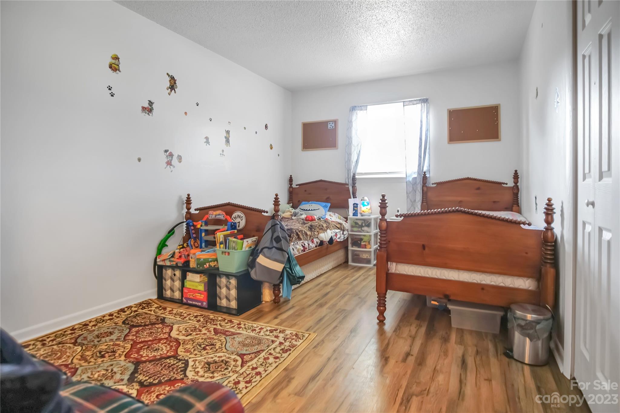 512 Goldwater Street Property Photo 15