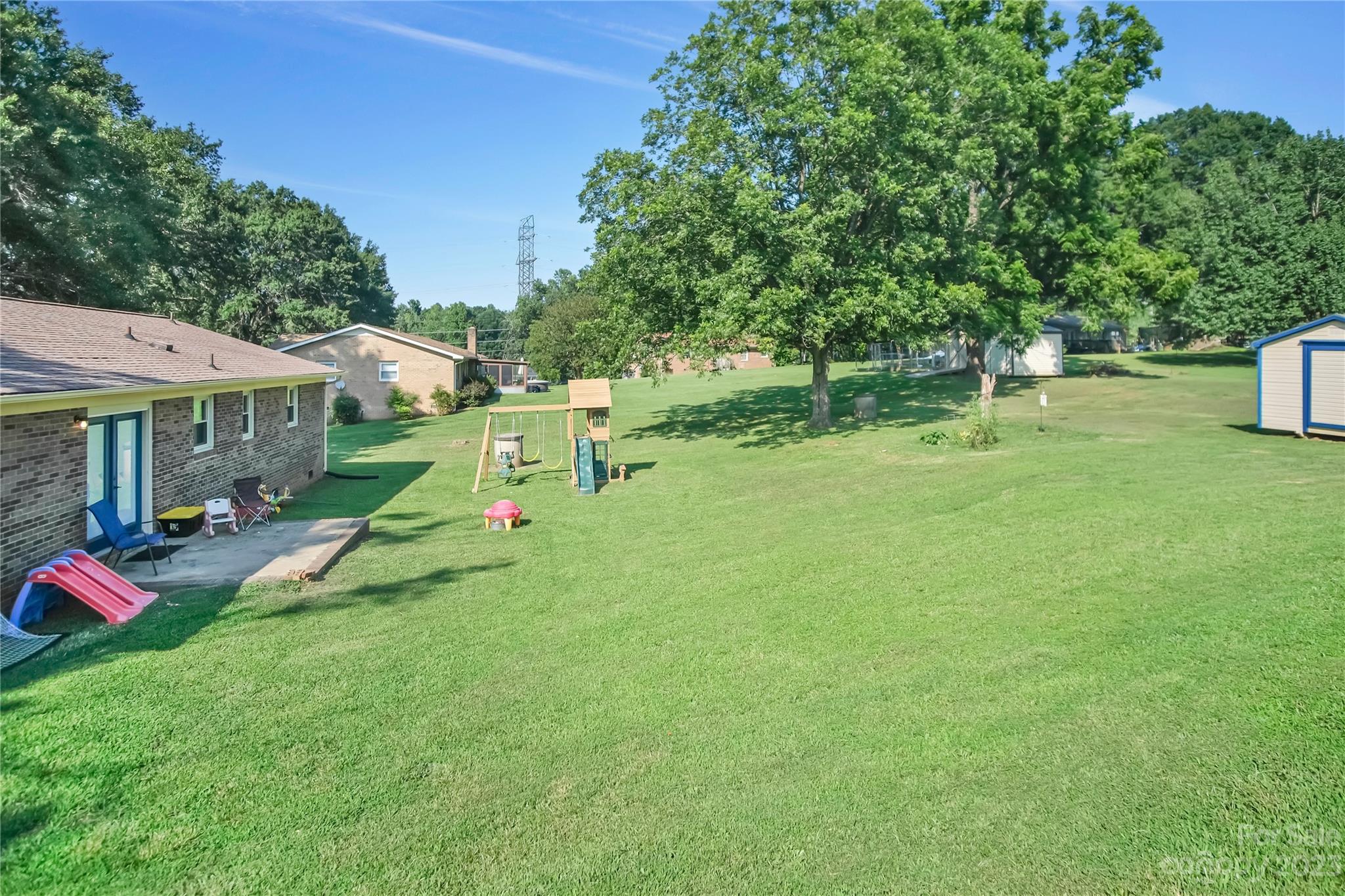 512 Goldwater Street Property Photo 24