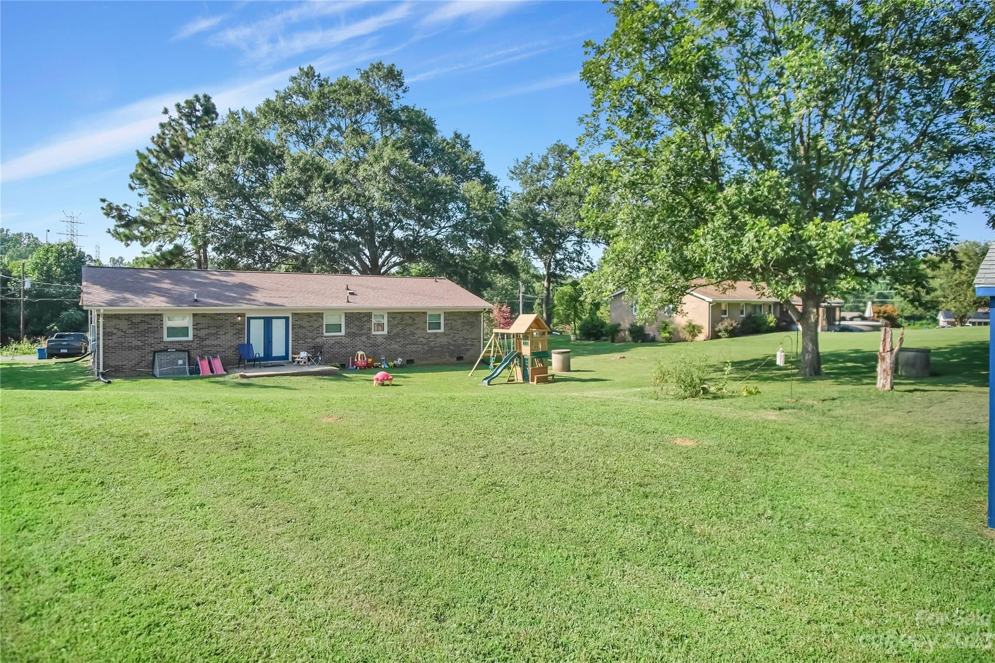 512 Goldwater Street Property Photo 25