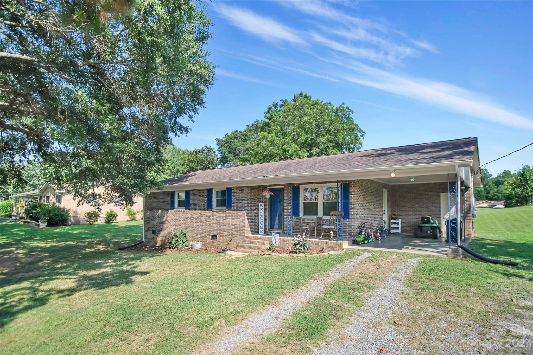 512 Goldwater Street Property Photo 31