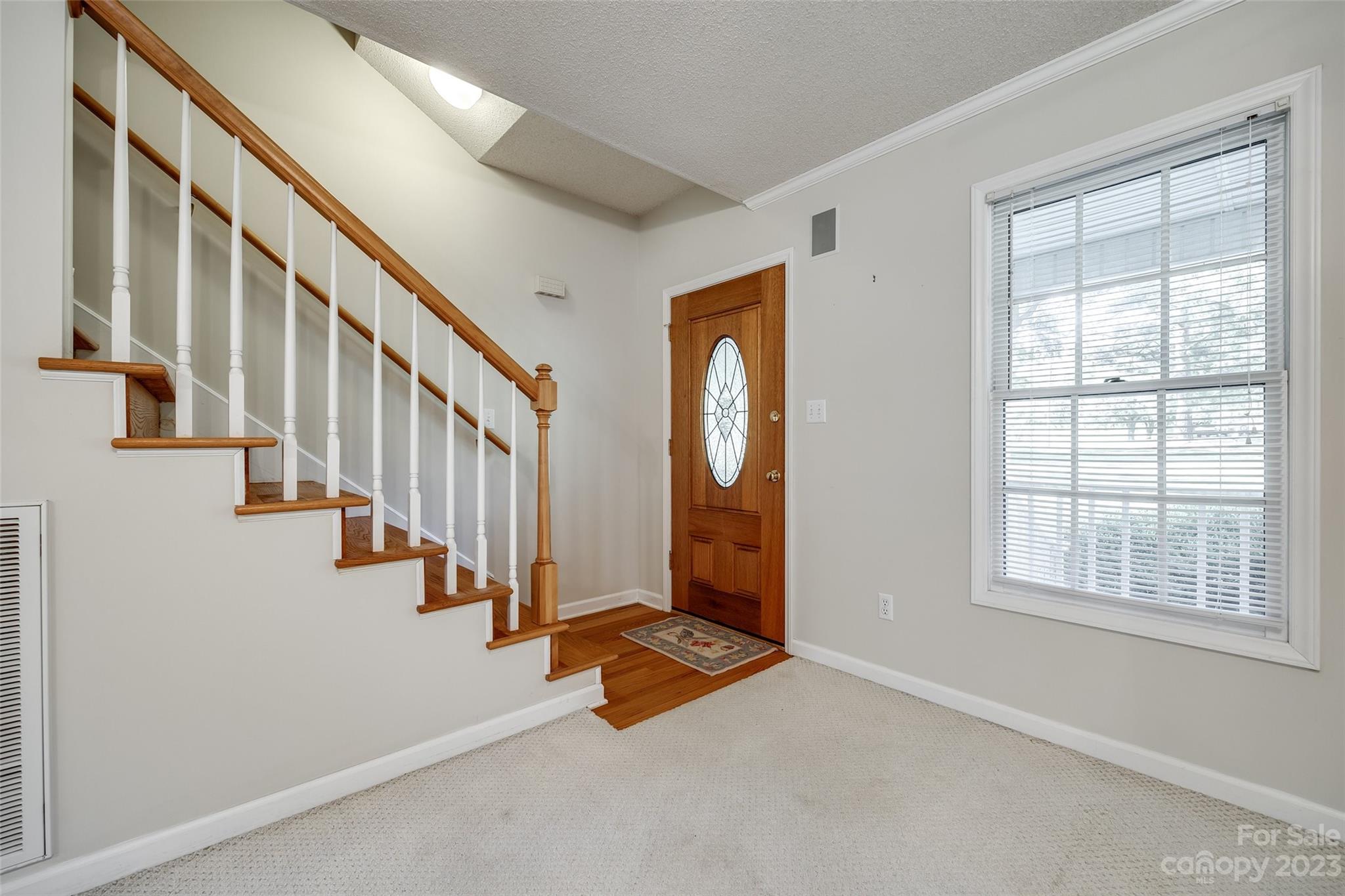 3539 Autumn Lake Drive Property Photo 5