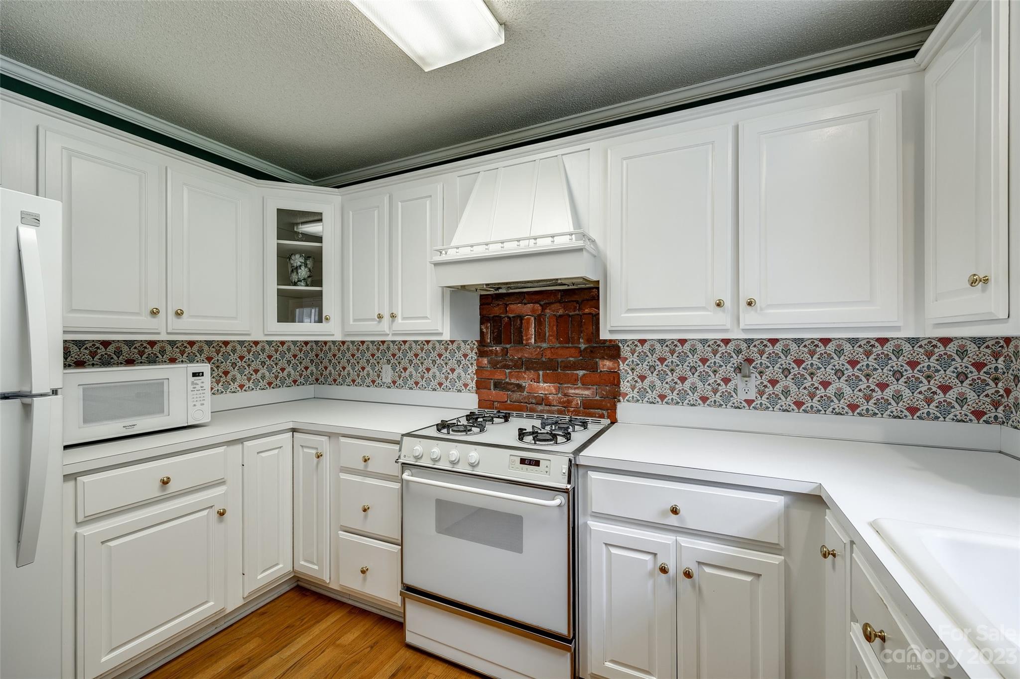 3539 Autumn Lake Drive Property Photo 14