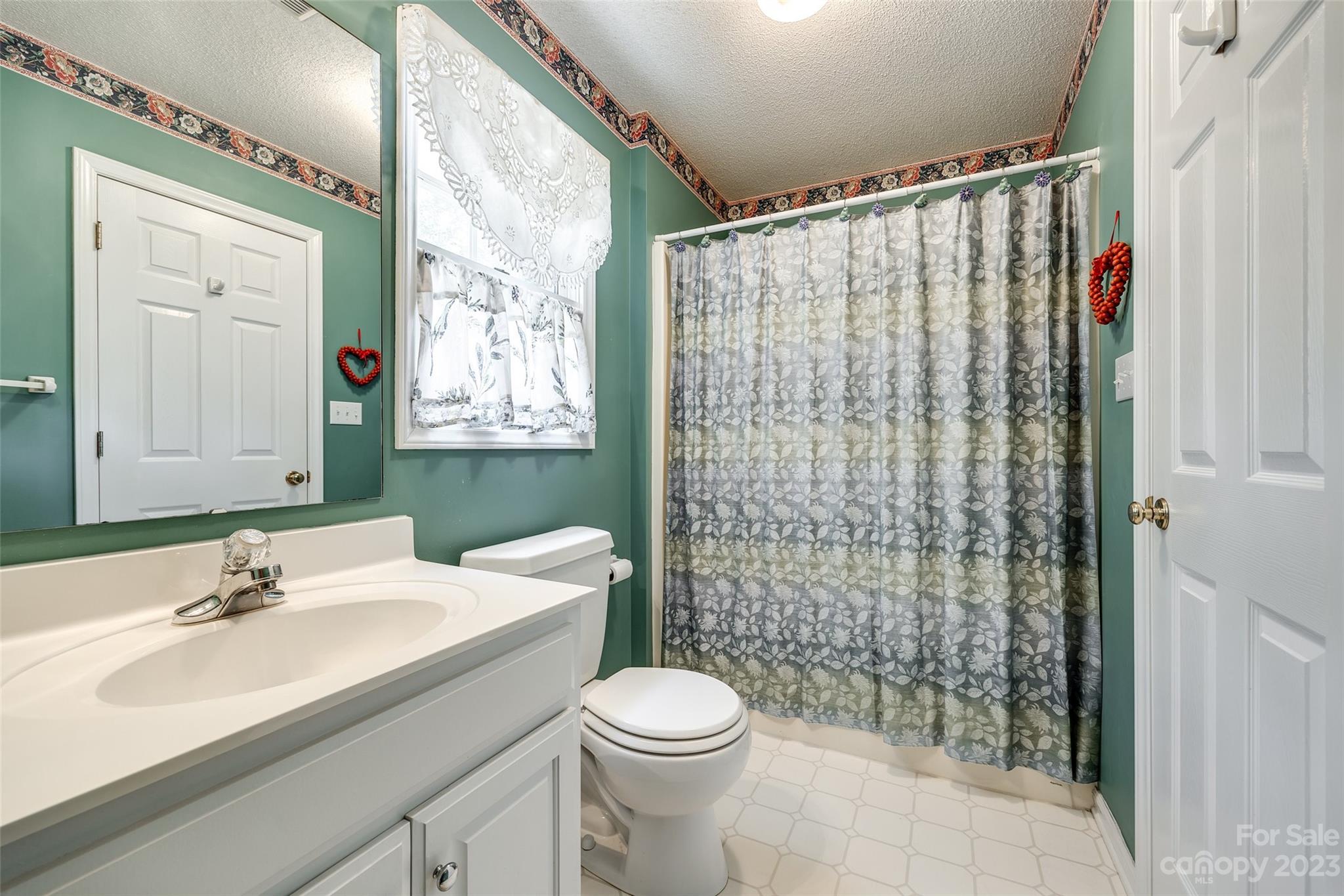 3539 Autumn Lake Drive Property Photo 27