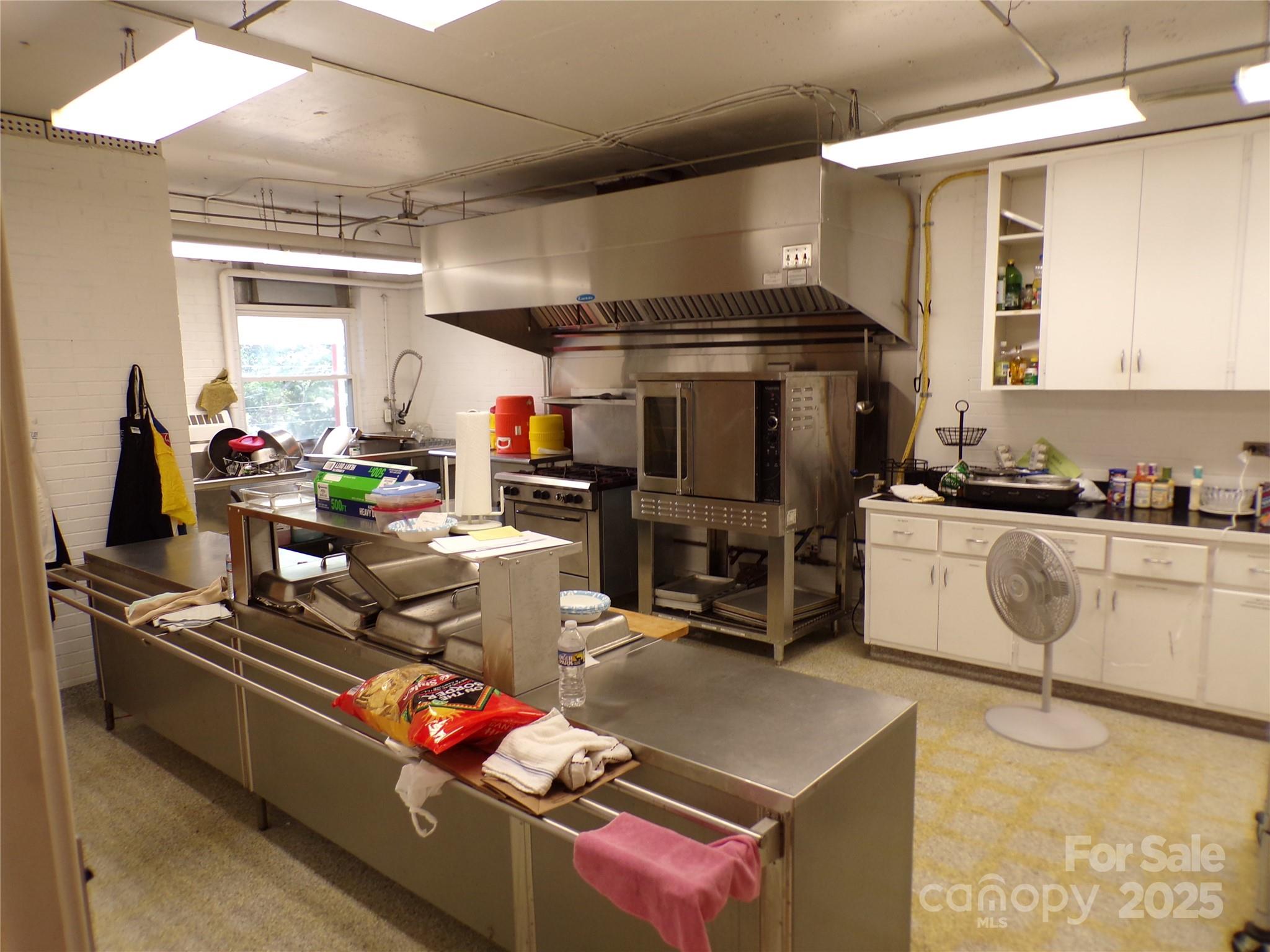 150 Westwood Place Property Photo 13