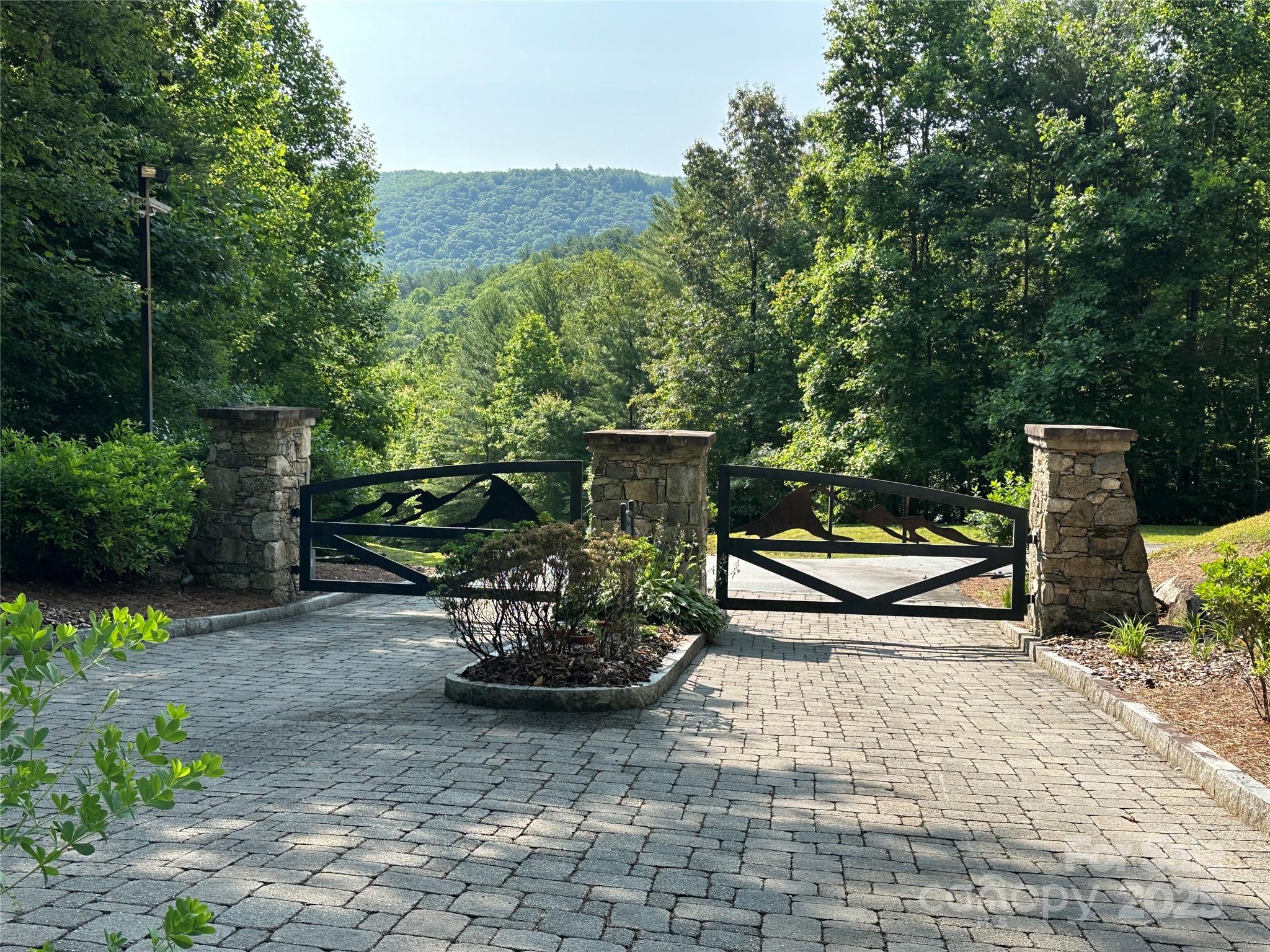 43 Abby Falls Drive 43 Property Photo 7