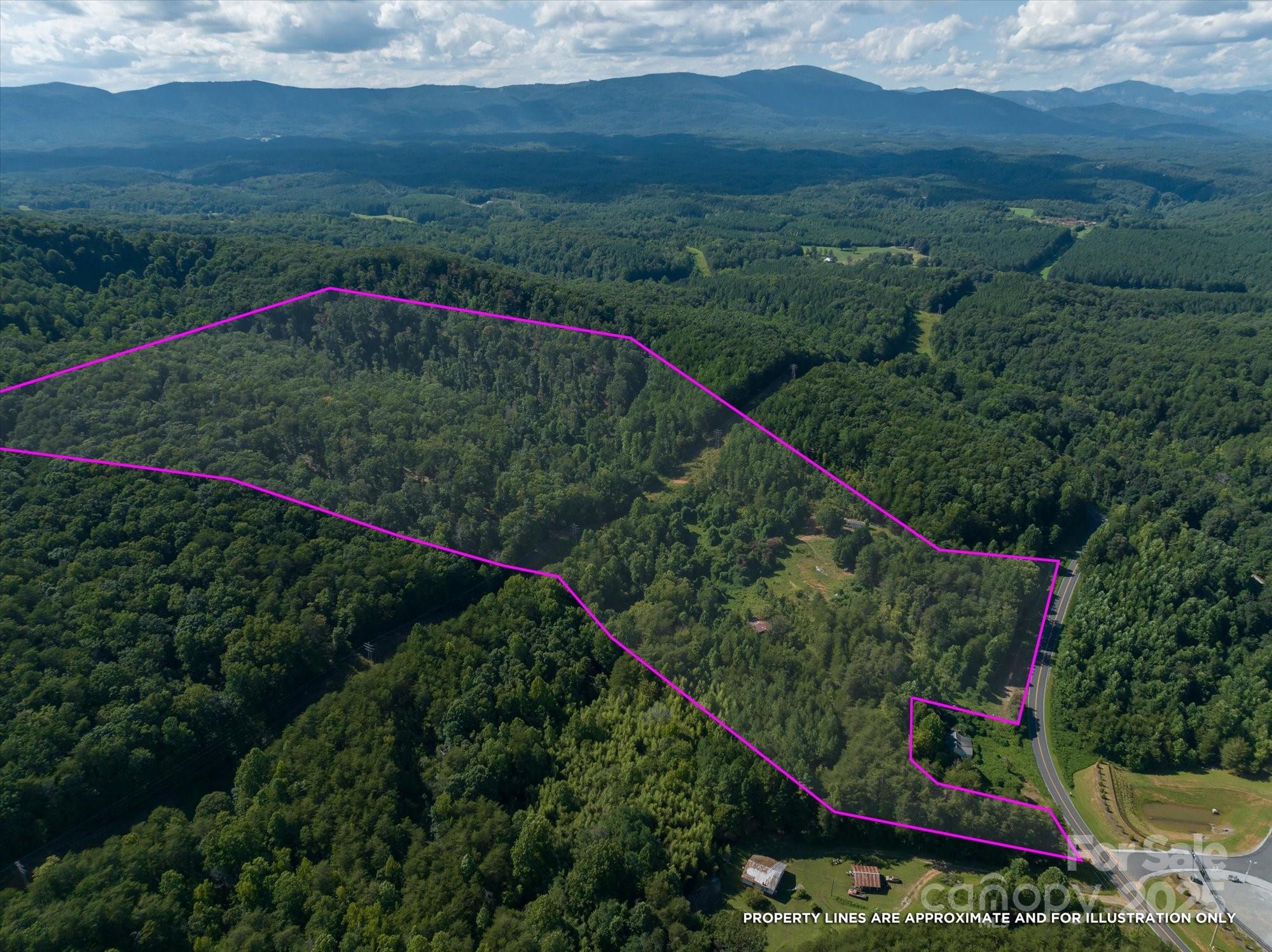 823 Silver Creek Road Property Photo 8