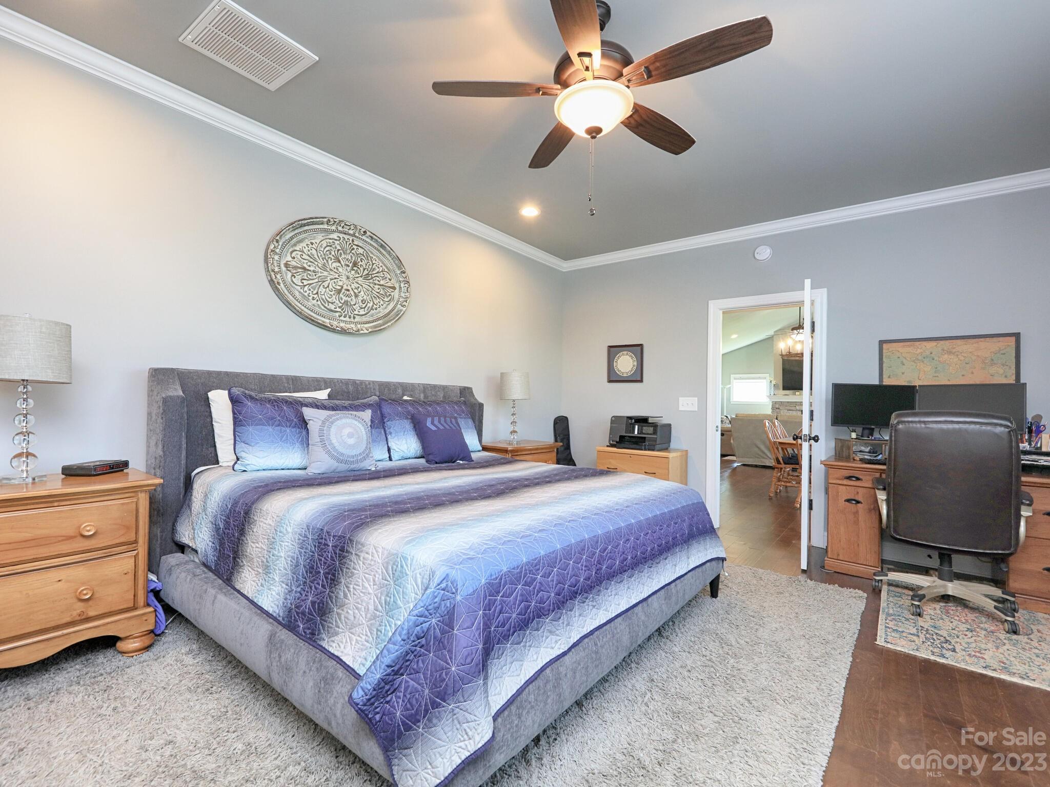 192 Staffordshire Drive Property Photo 19