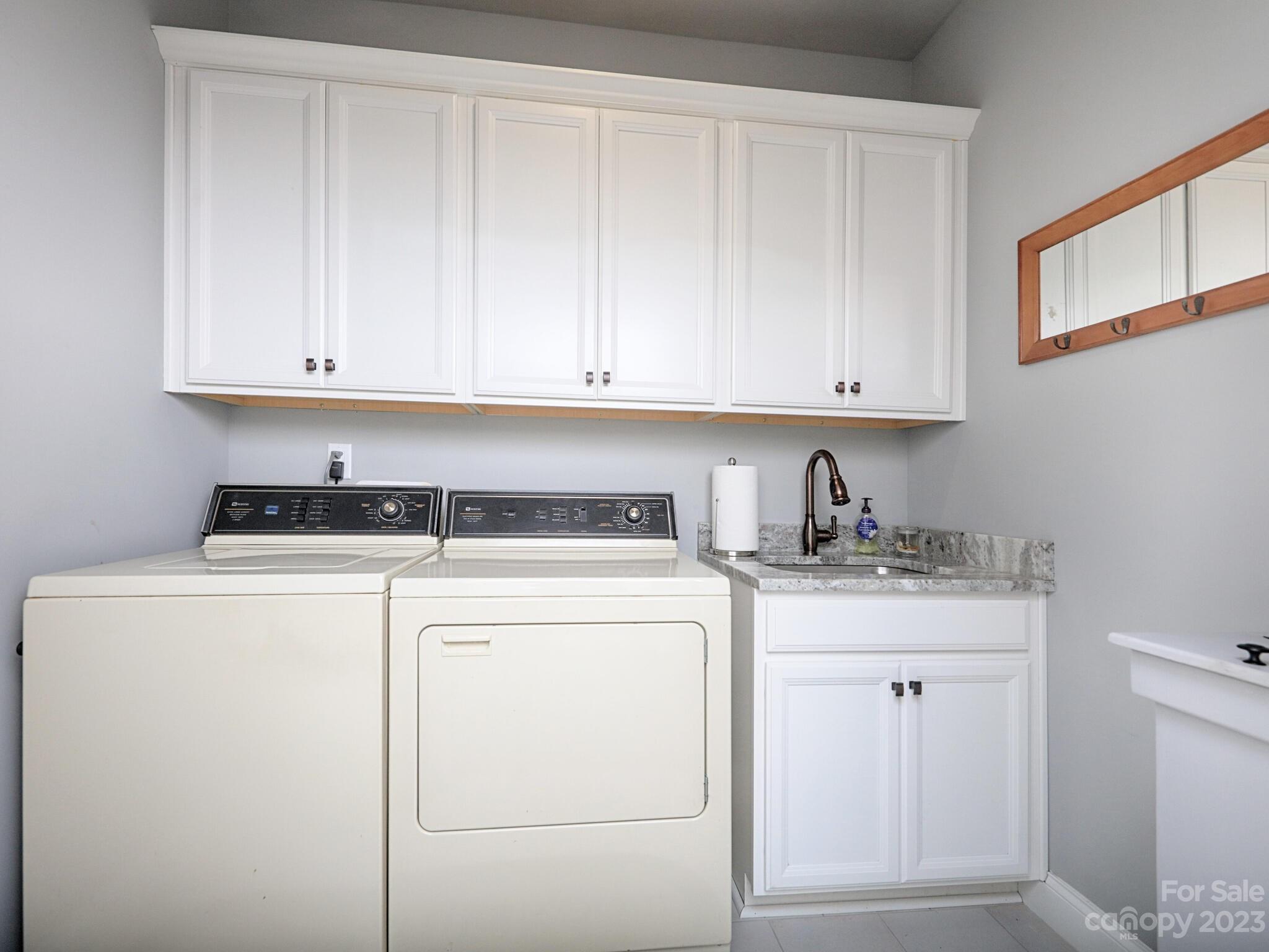 192 Staffordshire Drive Property Photo 29