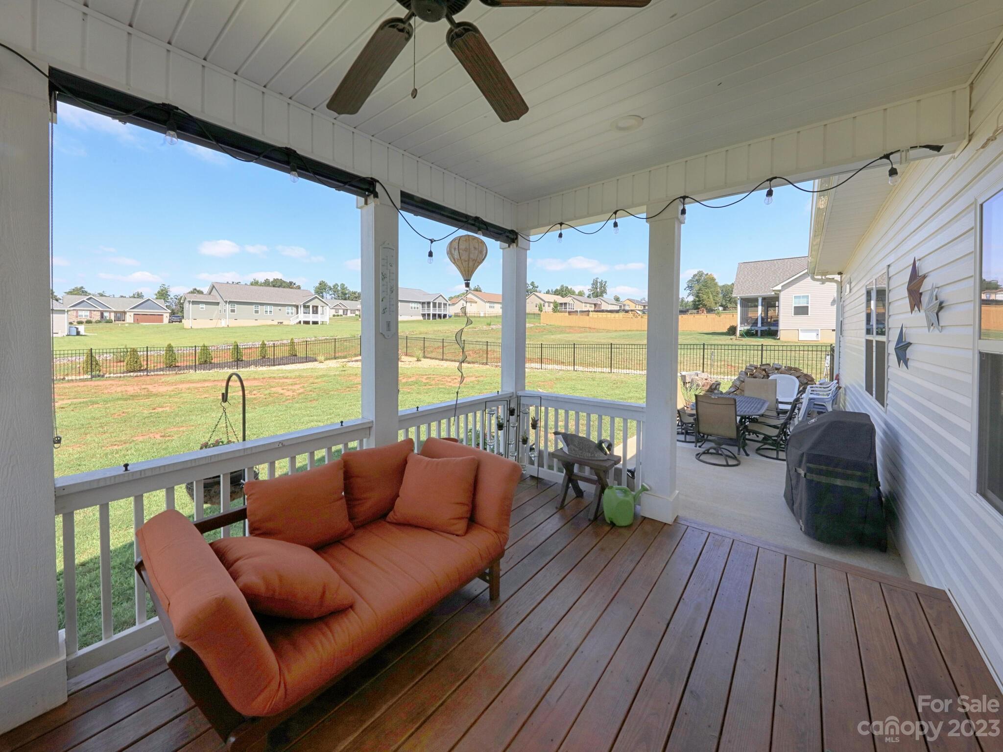 192 Staffordshire Drive Property Photo 35