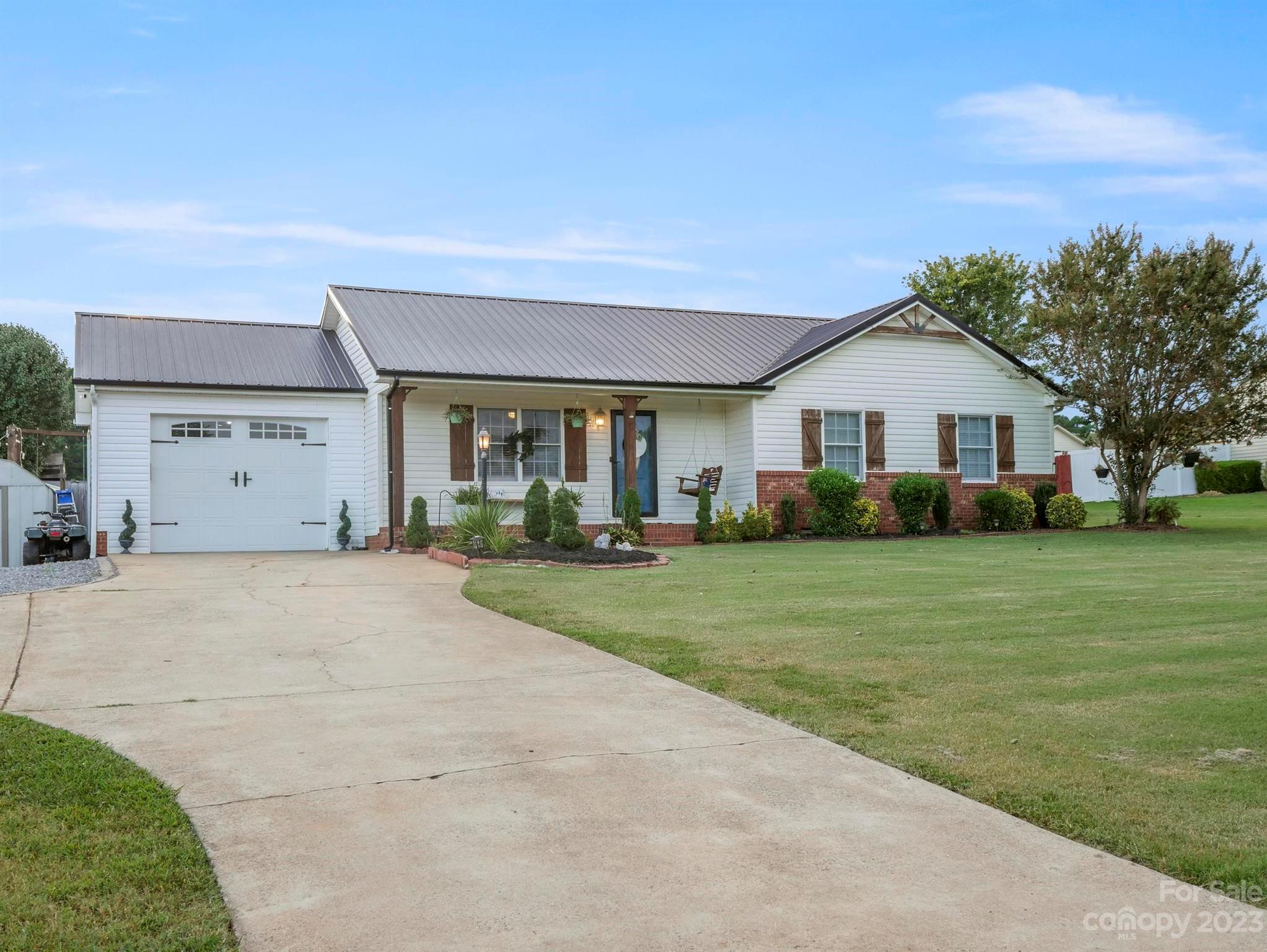 111 Jt Drive Property Photo 1
