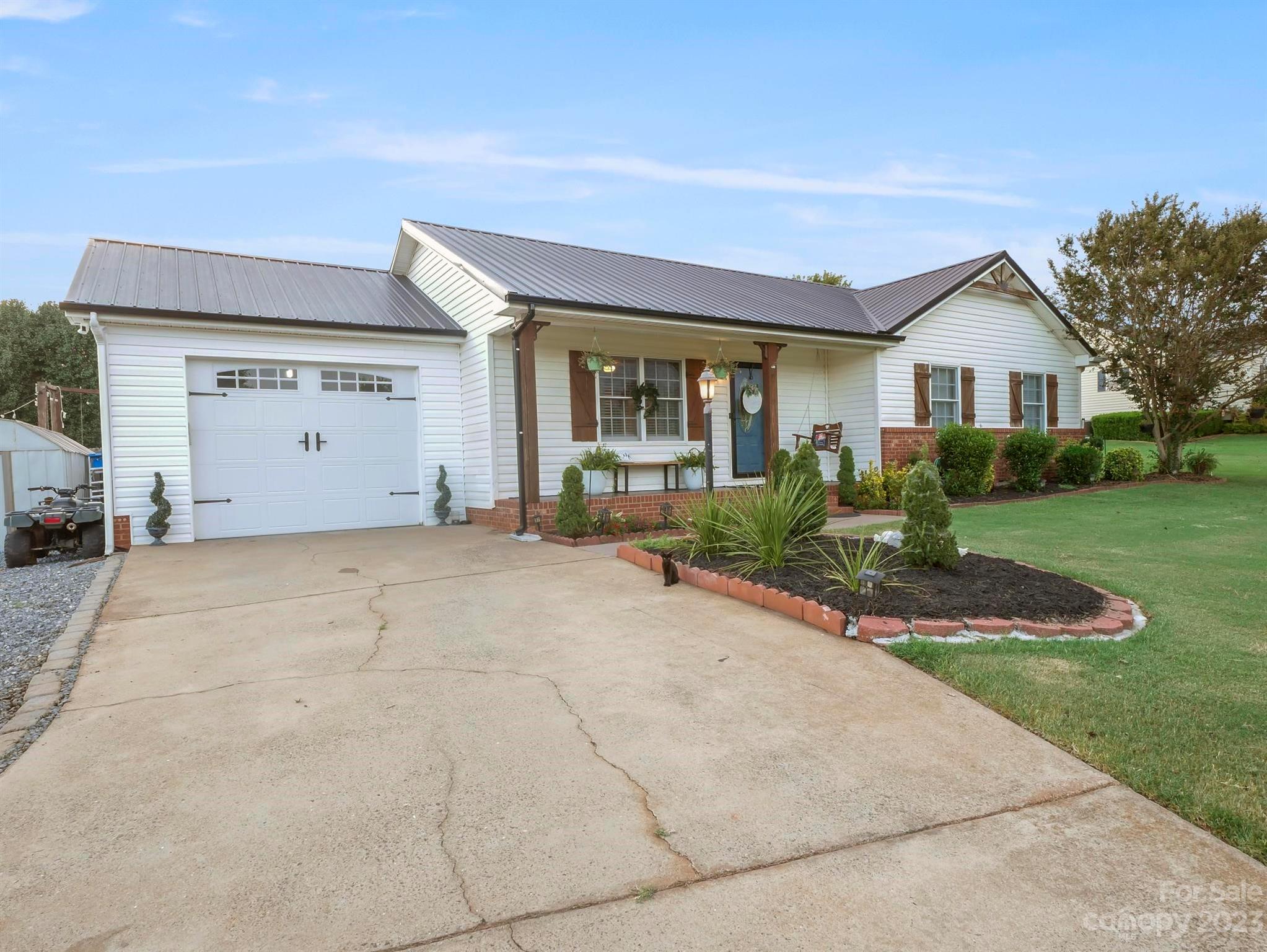 111 Jt Drive Property Photo 6
