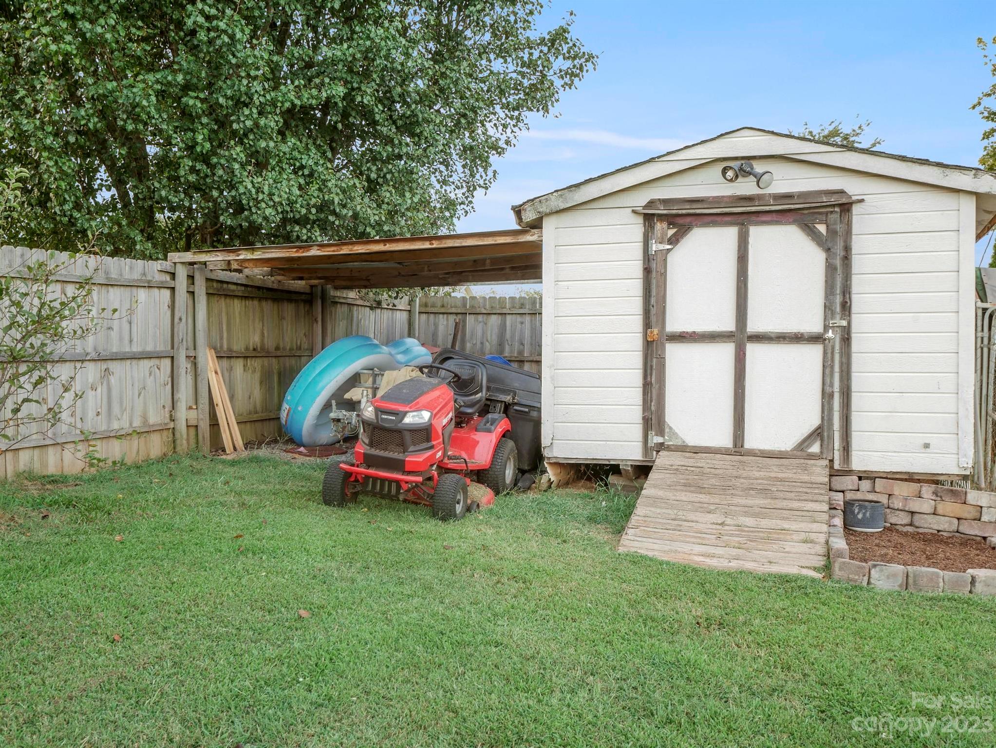 111 Jt Drive Property Photo 12
