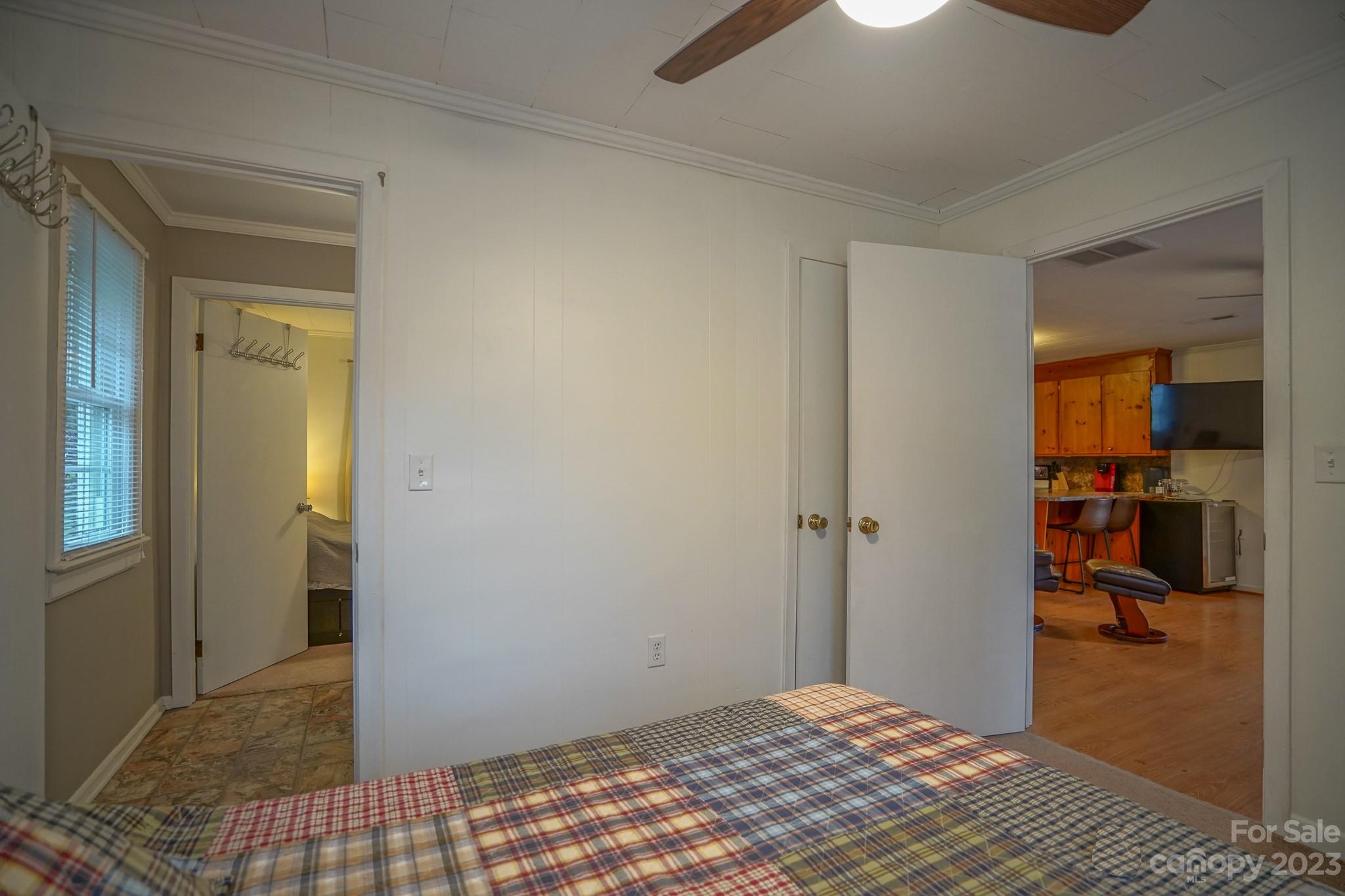 826 Berry Hill Drive Property Photo 16